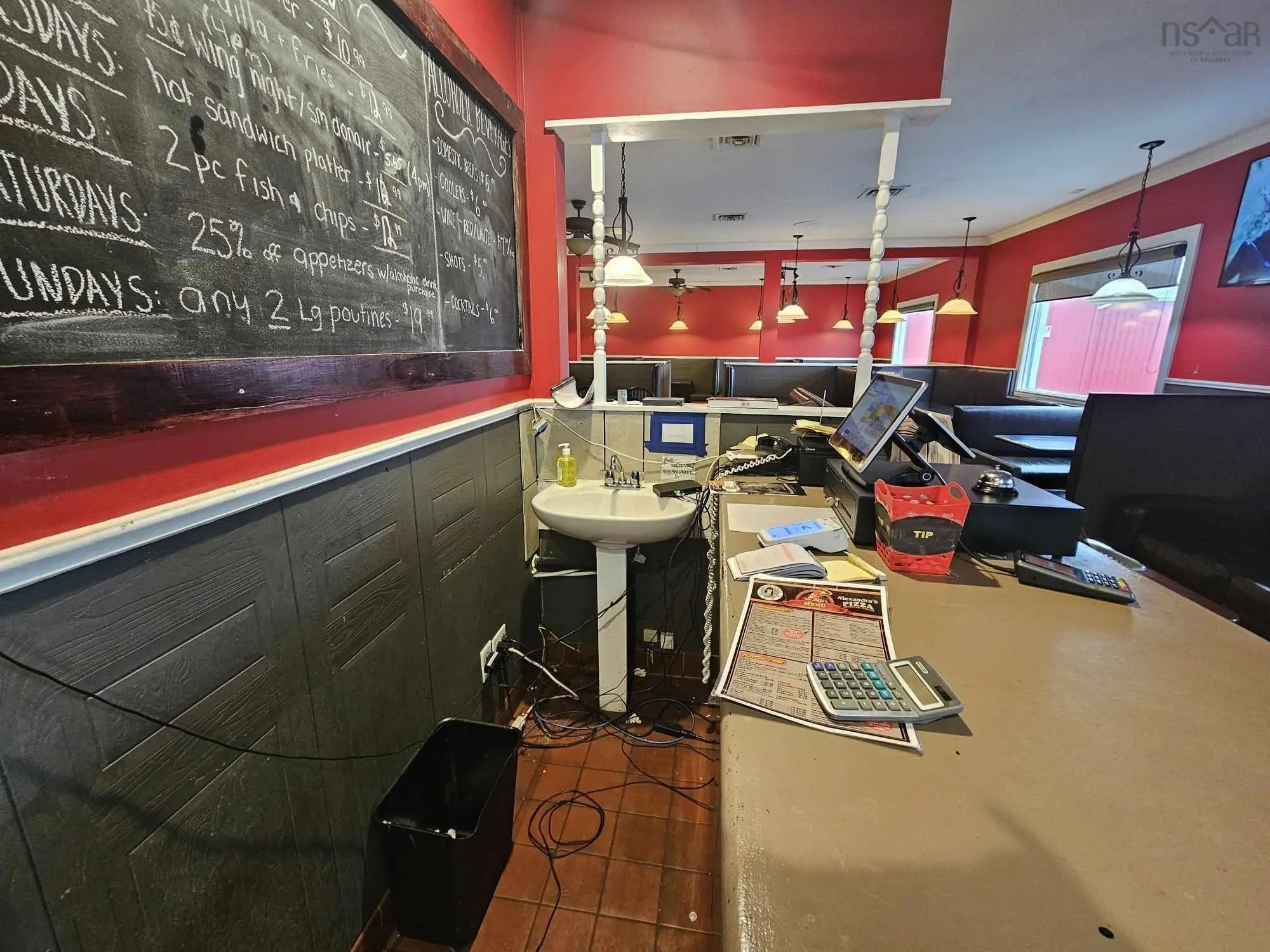 6 Sterling Road, Glace Bay Ns B1a 3x3, ,Commercial Sale,For Sale,Sterling,202427151