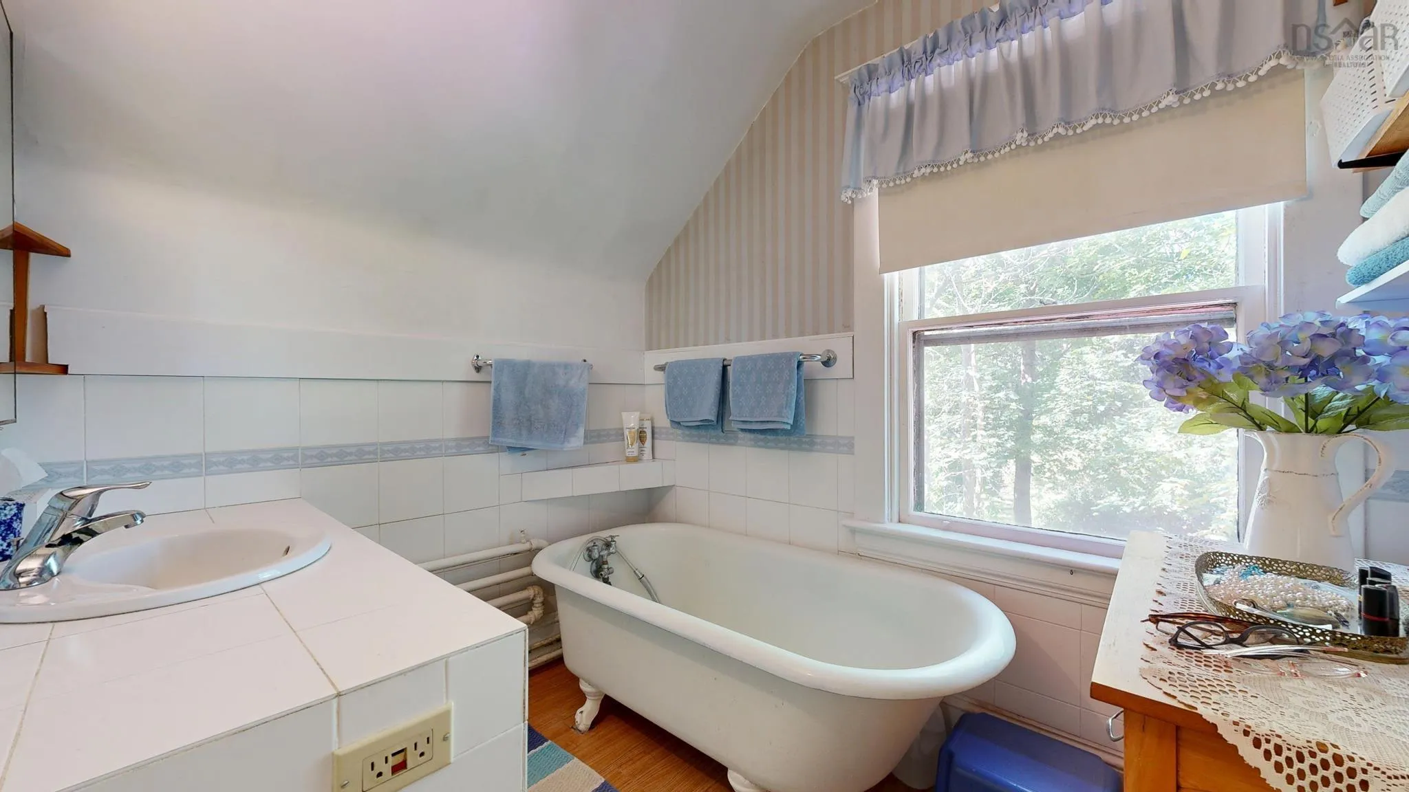 1880 Garden Street, Halifax, NS B3H 3R6, 2 Bedrooms Bedrooms, ,1 BathroomBathrooms,Residential,For Sale,Garden,202522497