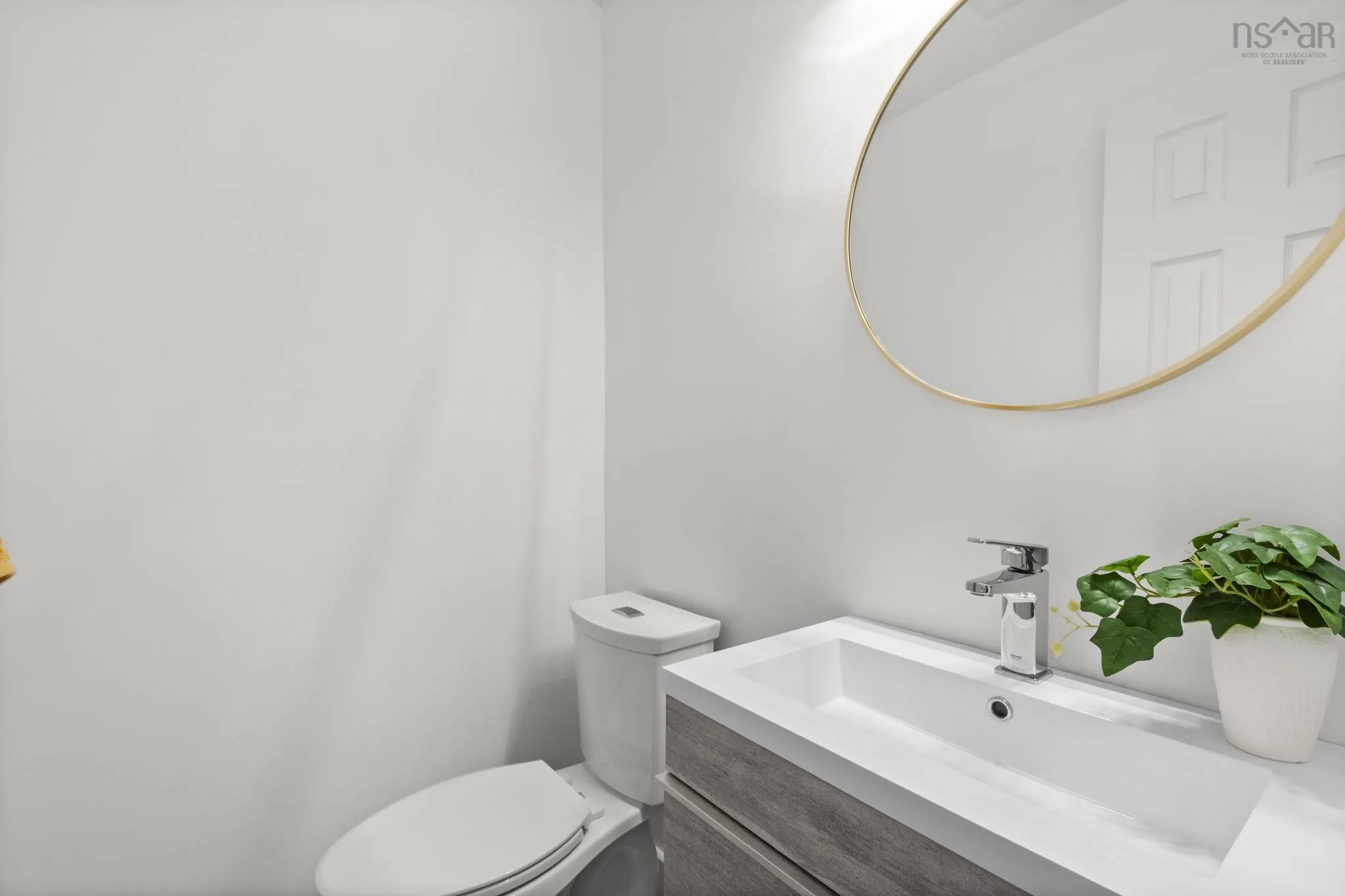 28 Horizon Road, Bedford, NS B4A 3N1, 5 Bedrooms Bedrooms, ,3 BathroomsBathrooms,Residential,For Sale,Horizon,202520029