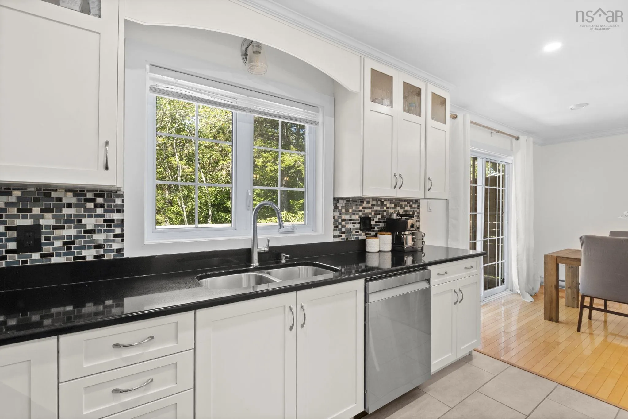 28 Horizon Road, Bedford, NS B4A 3N1, 5 Bedrooms Bedrooms, ,3 BathroomsBathrooms,Residential,For Sale,Horizon,202520029