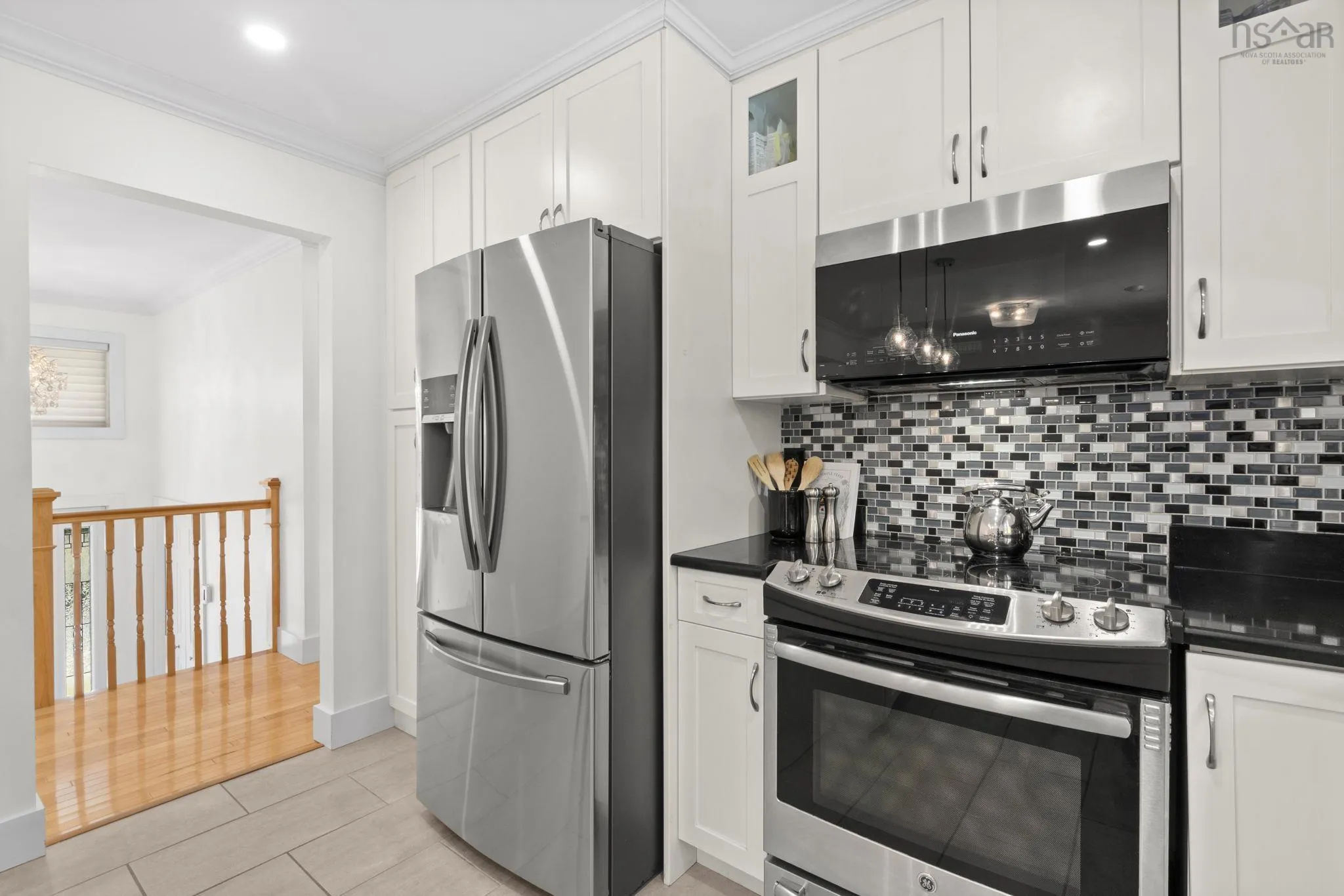 28 Horizon Road, Bedford, NS B4A 3N1, 5 Bedrooms Bedrooms, ,3 BathroomsBathrooms,Residential,For Sale,Horizon,202520029
