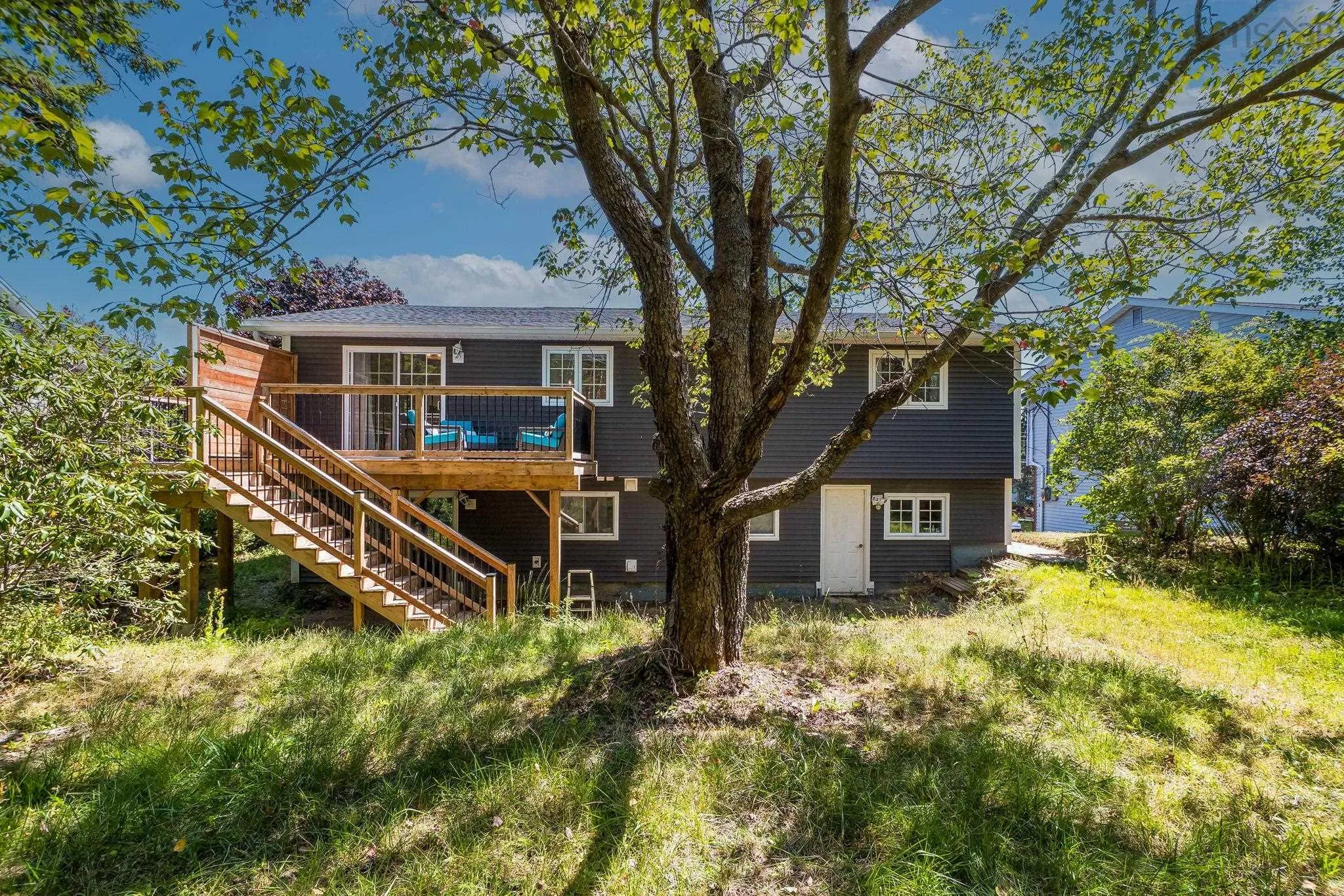 28 Horizon Road, Bedford, NS B4A 3N1, 5 Bedrooms Bedrooms, ,3 BathroomsBathrooms,Residential,For Sale,Horizon,202520029
