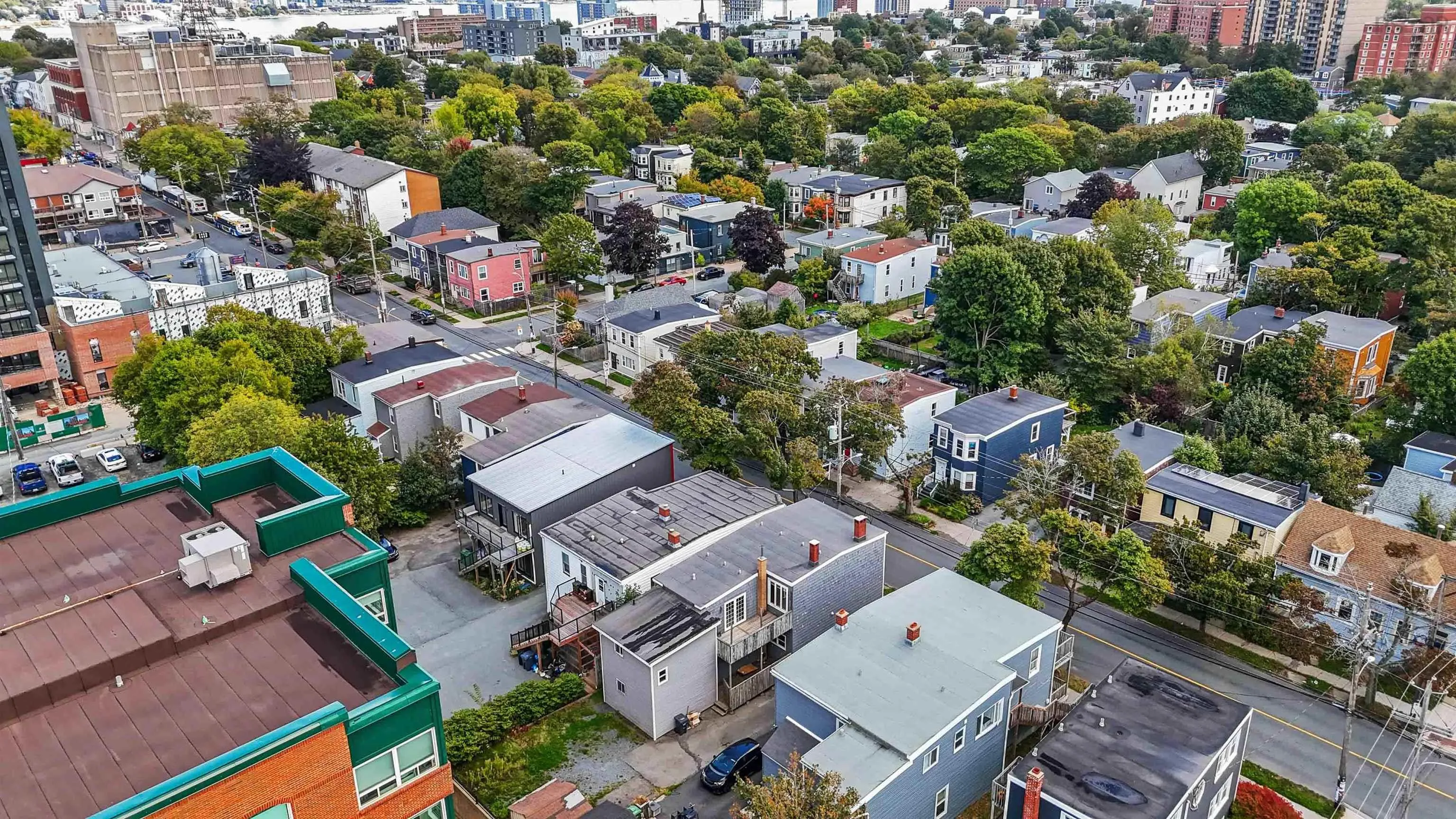 6135 North Street, Halifax, NS B3K 1P2, 3 Bedrooms Bedrooms, ,Residential Income,For Sale,North,202524637