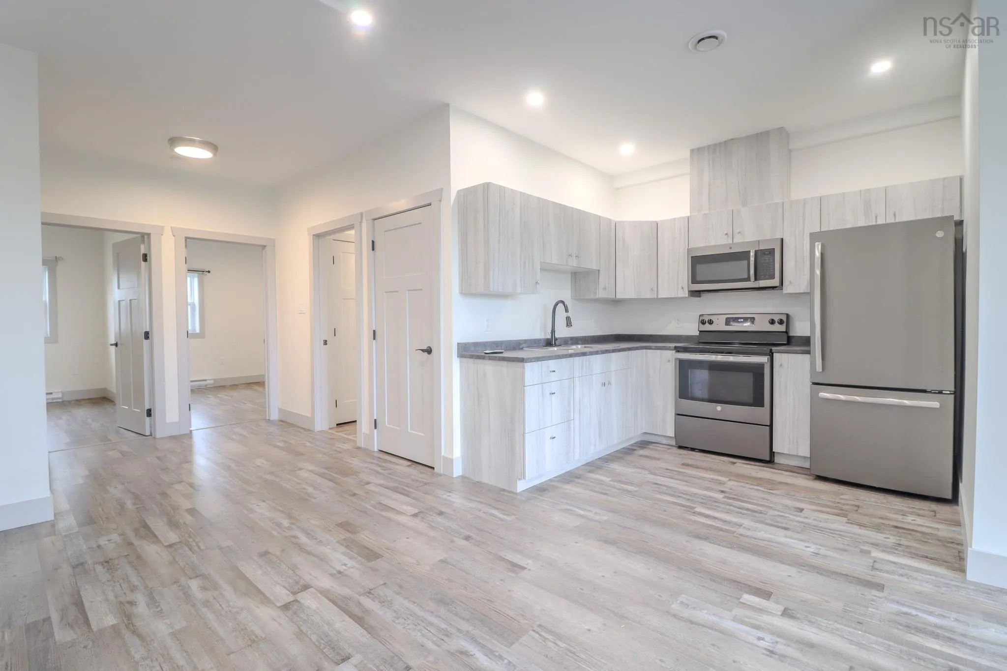 95 Sunnydale Drive, Westmount, NS B1R 1J4, 10 Bedrooms Bedrooms, ,Residential Income,For Sale,Sunnydale,202518278