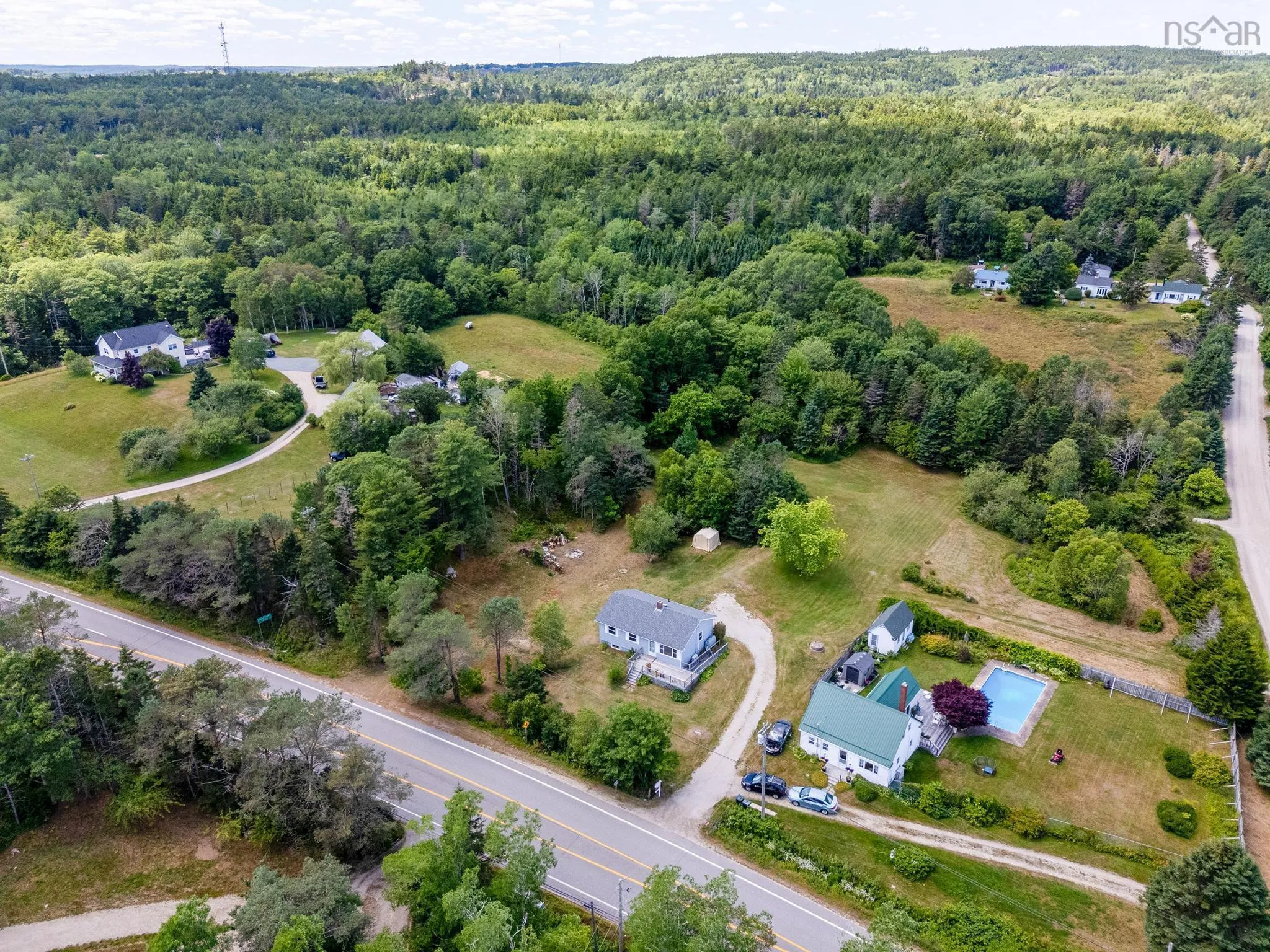 3148 Highway 3, East Chester, NS B0J 1J0, 2 Bedrooms Bedrooms, ,1 BathroomBathrooms,Residential,For Sale,Highway 3,202518606