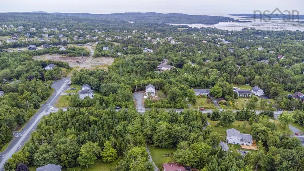 25 Jan Marie Drive, Lawrencetown, NS B2Z 1E2, 3 Bedrooms Bedrooms, ,2 BathroomsBathrooms,Residential,For Sale,Jan Marie,202519676