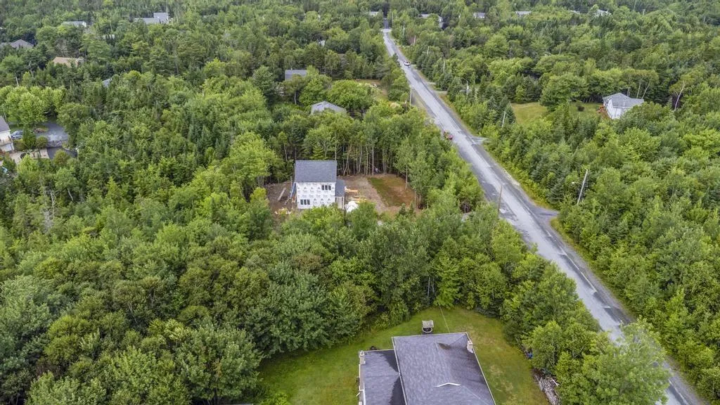25 Jan Marie Drive, Lawrencetown, NS B2Z 1E2, 3 Bedrooms Bedrooms, ,2 BathroomsBathrooms,Residential,For Sale,Jan Marie,202519676