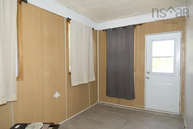 296 Main Street, Kentville, NS B4N 1K4, 6 Bedrooms Bedrooms, ,Residential Income,For Sale,Main,202520159