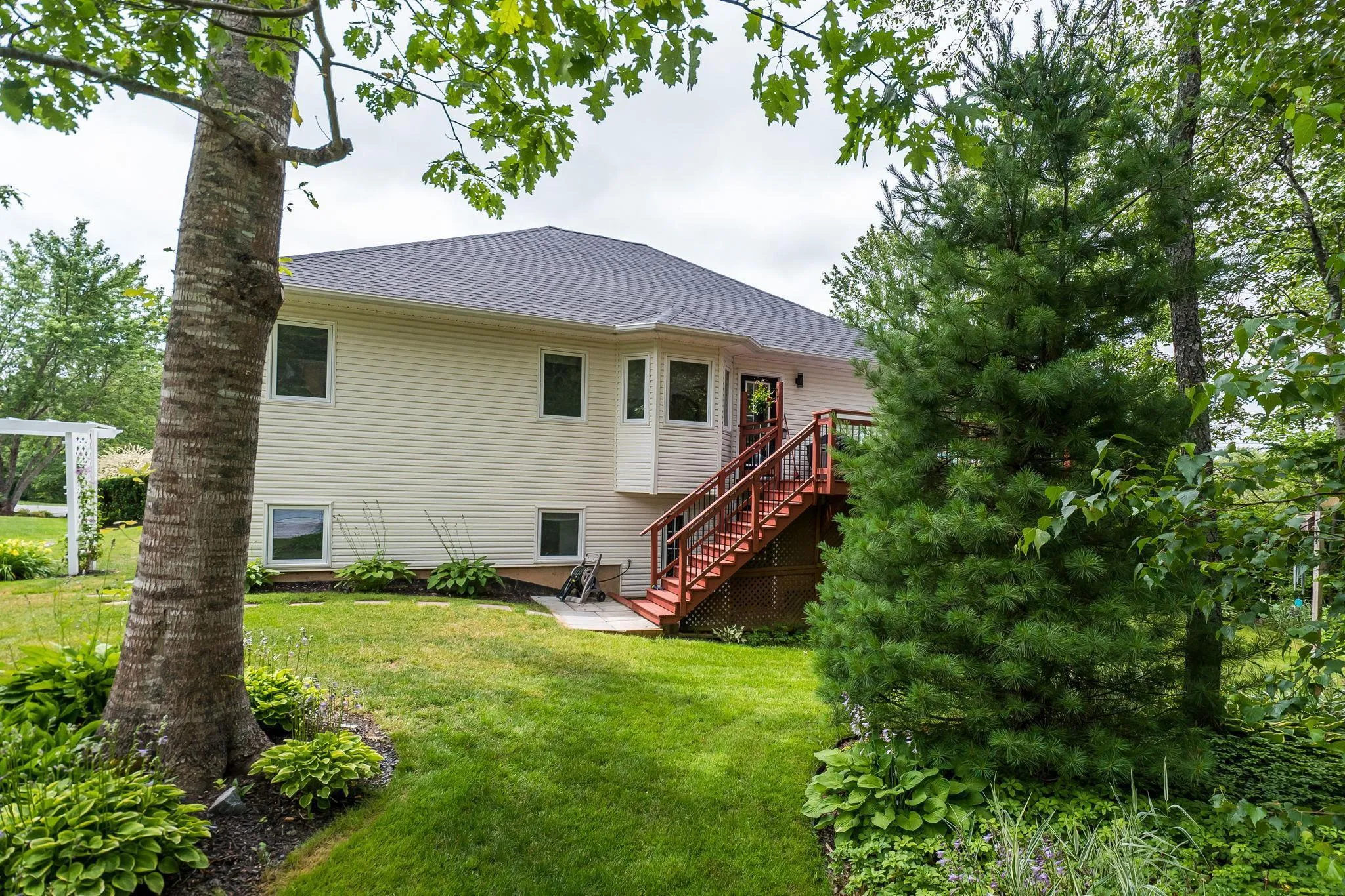 6 Mckenzie Court, Enfield, NS B2T 1J7, 3 Bedrooms Bedrooms, ,3 BathroomsBathrooms,Residential,For Sale,Mckenzie,202518696