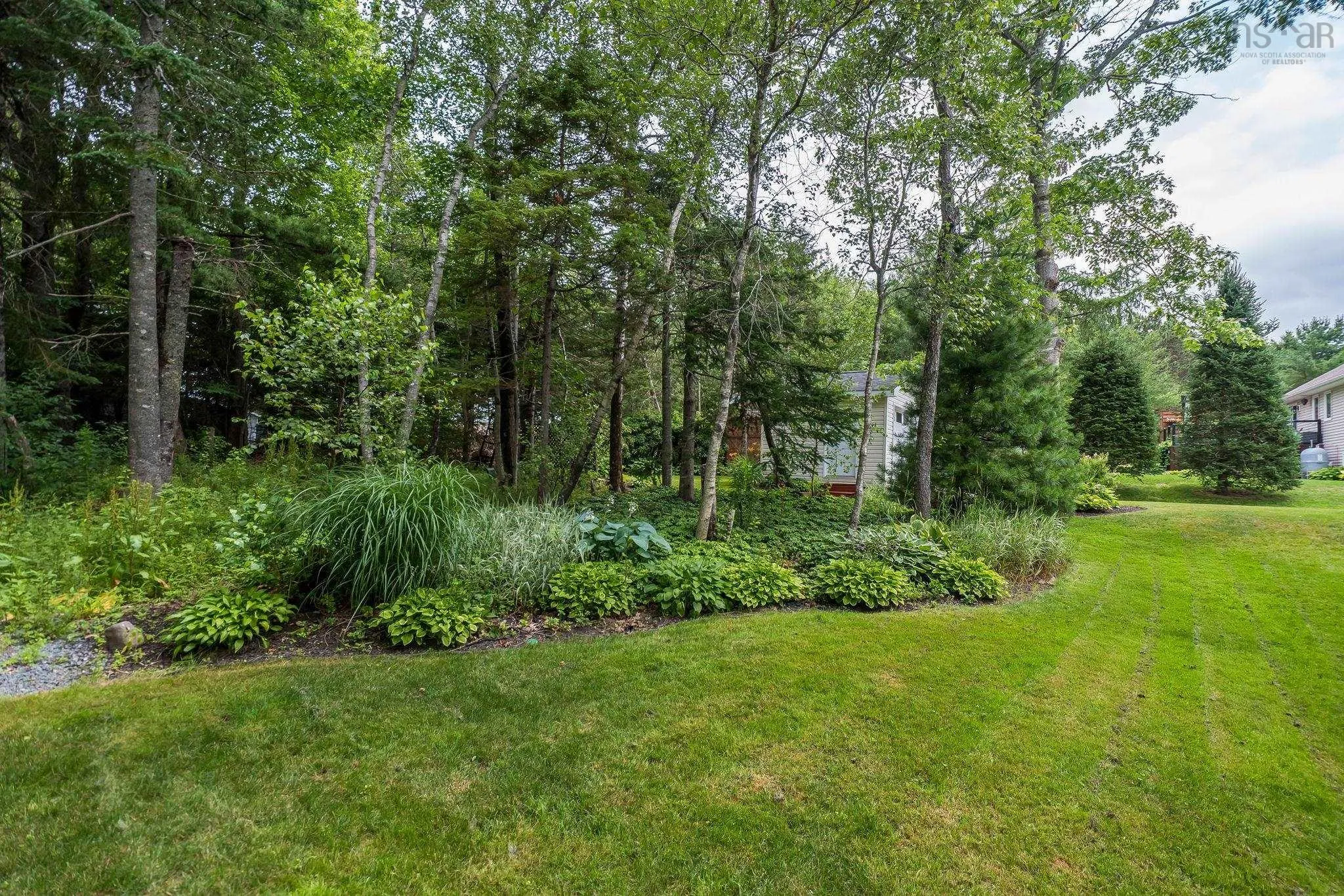 6 Mckenzie Court, Enfield, NS B2T 1J7, 3 Bedrooms Bedrooms, ,3 BathroomsBathrooms,Residential,For Sale,Mckenzie,202518696