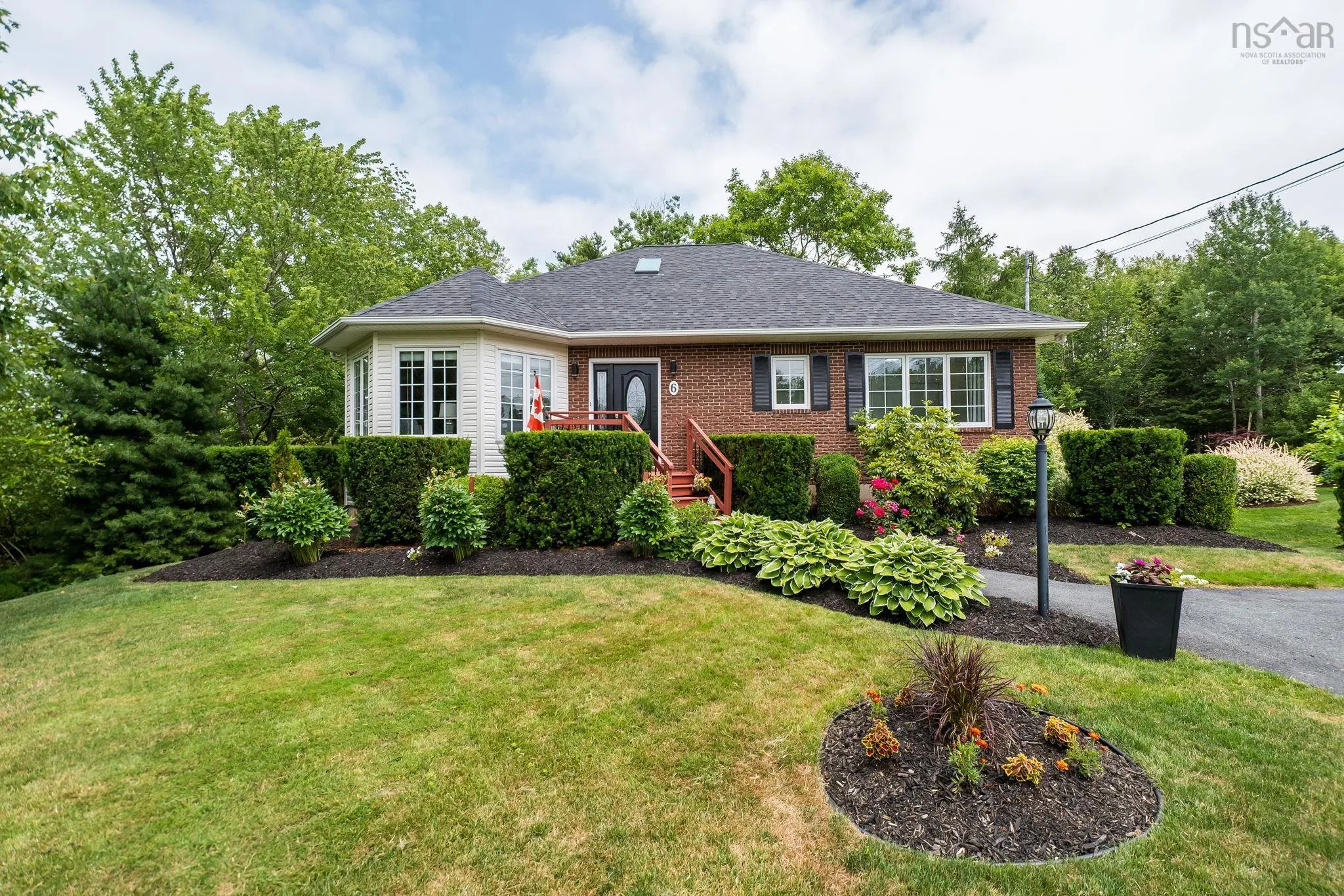 6 Mckenzie Court, Enfield, NS B2T 1J7, 3 Bedrooms Bedrooms, ,3 BathroomsBathrooms,Residential,For Sale,Mckenzie,202518696