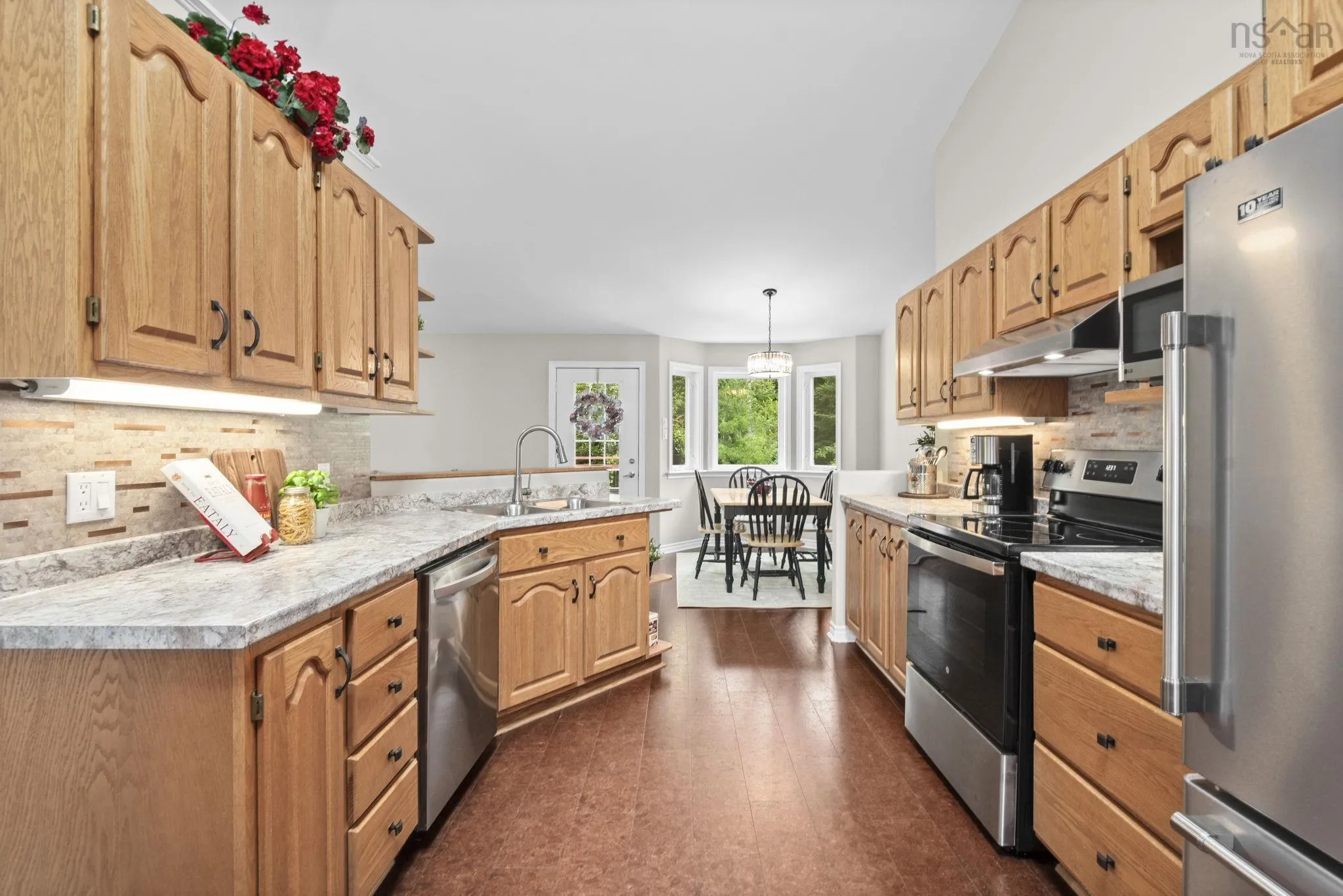 6 Mckenzie Court, Enfield, NS B2T 1J7, 3 Bedrooms Bedrooms, ,3 BathroomsBathrooms,Residential,For Sale,Mckenzie,202518696