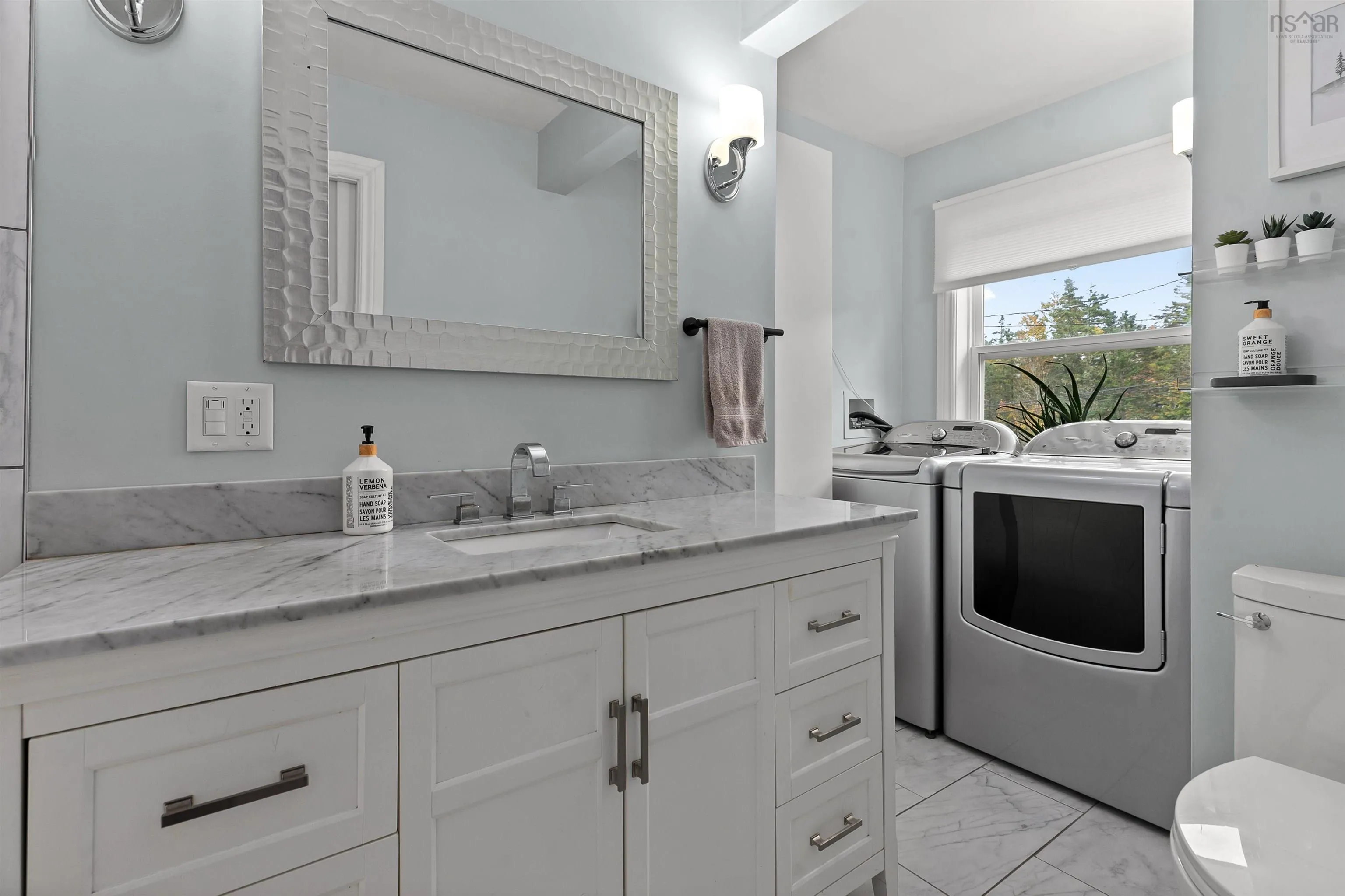 11504 Peggys Cove Road, Seabright, NS B3Z 2Y9, 2 Bedrooms Bedrooms, ,1 BathroomBathrooms,Residential,For Sale,Peggys Cove,202522847