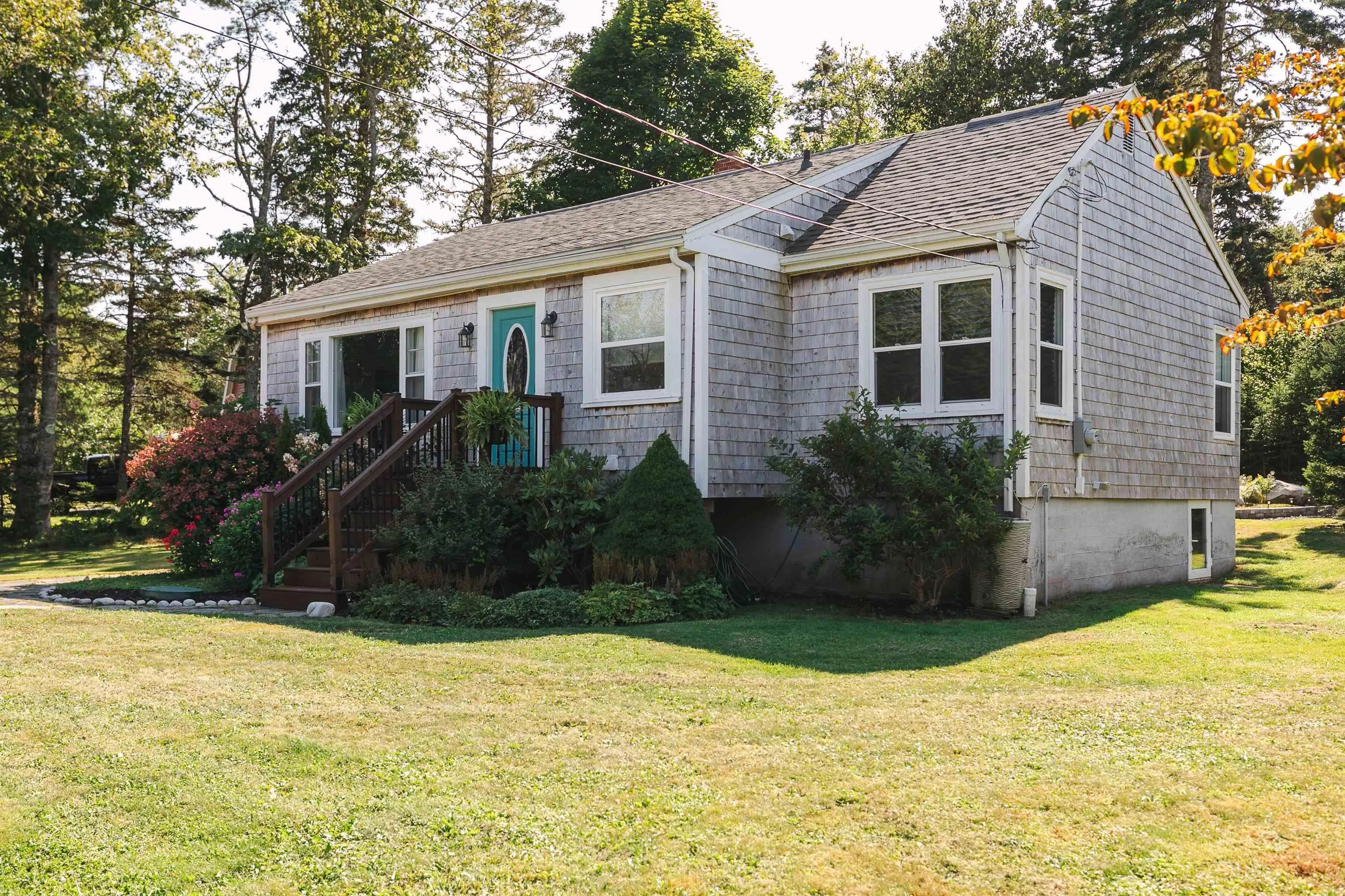 11504 Peggys Cove Road, Seabright, NS B3Z 2Y9, 2 Bedrooms Bedrooms, ,1 BathroomBathrooms,Residential,For Sale,Peggys Cove,202522847