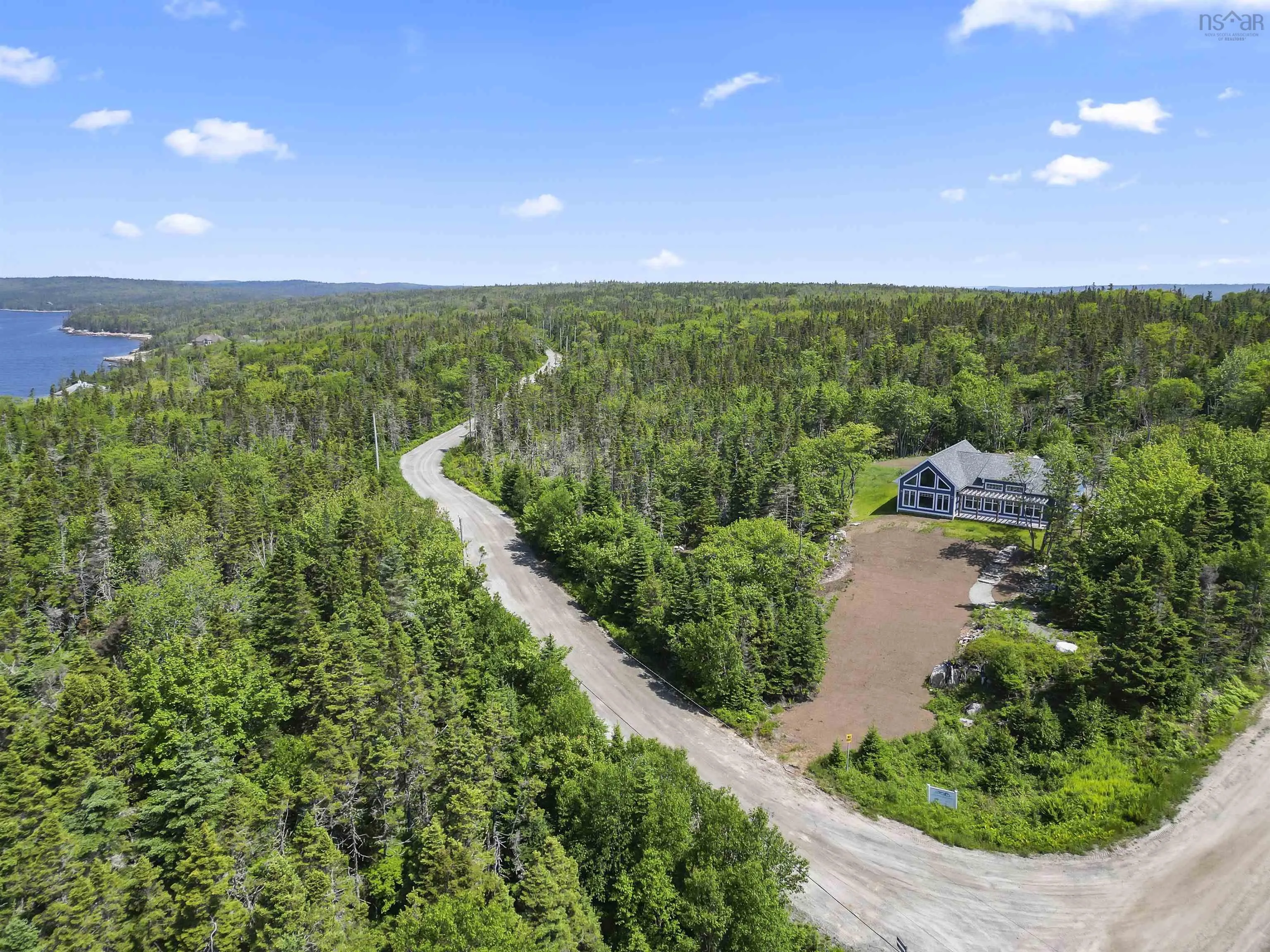 667 Shad Point Parkway, Blind Bay Ns B3z 4c1, 3 Bedrooms Bedrooms, ,2 BathroomsBathrooms,Residential,For Sale,Shad Point,202408224