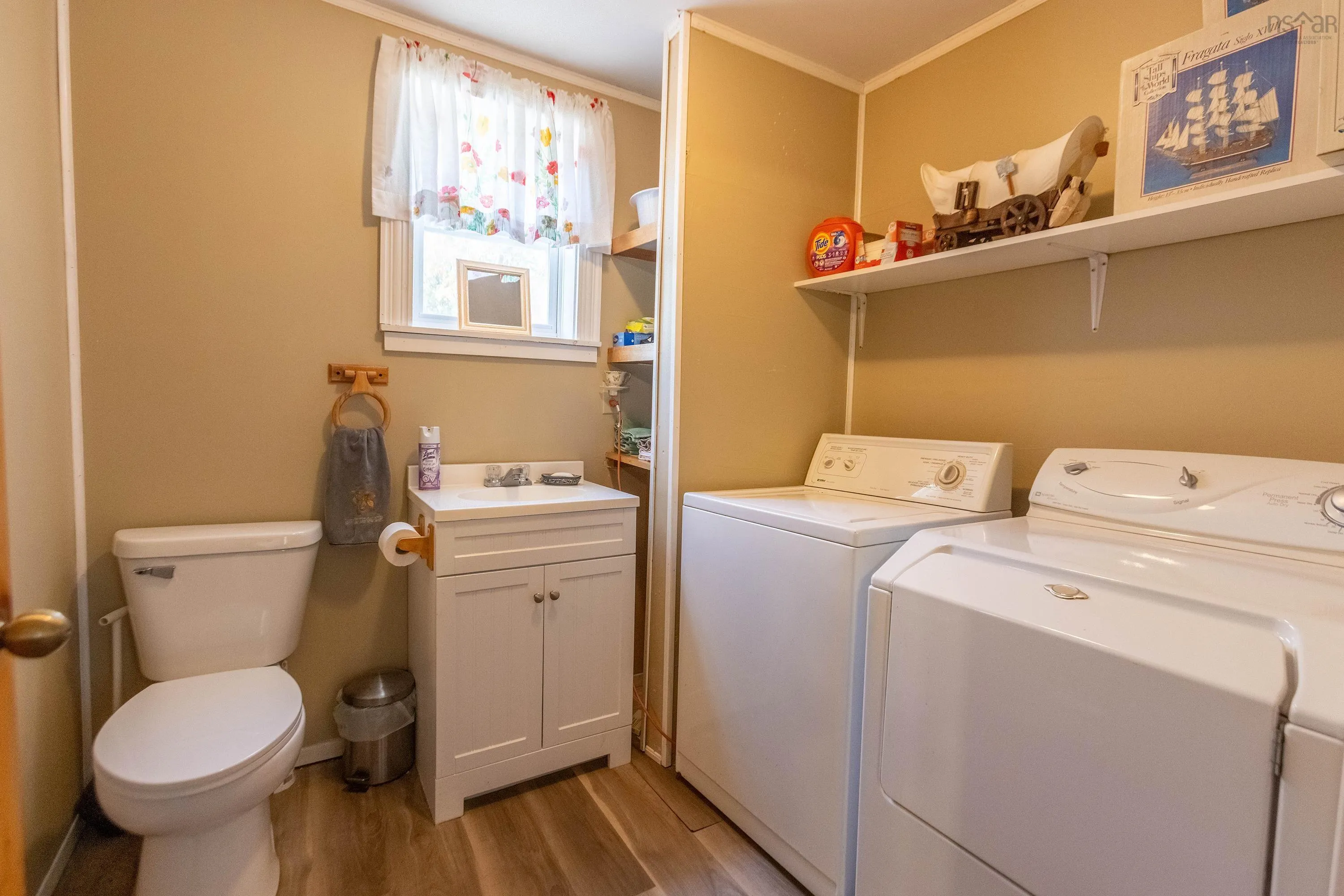 29 South Albion Street, Amherst, NS B4H 2W3, 2 Bedrooms Bedrooms, ,2 BathroomsBathrooms,Residential,For Sale,South Albion,202525460