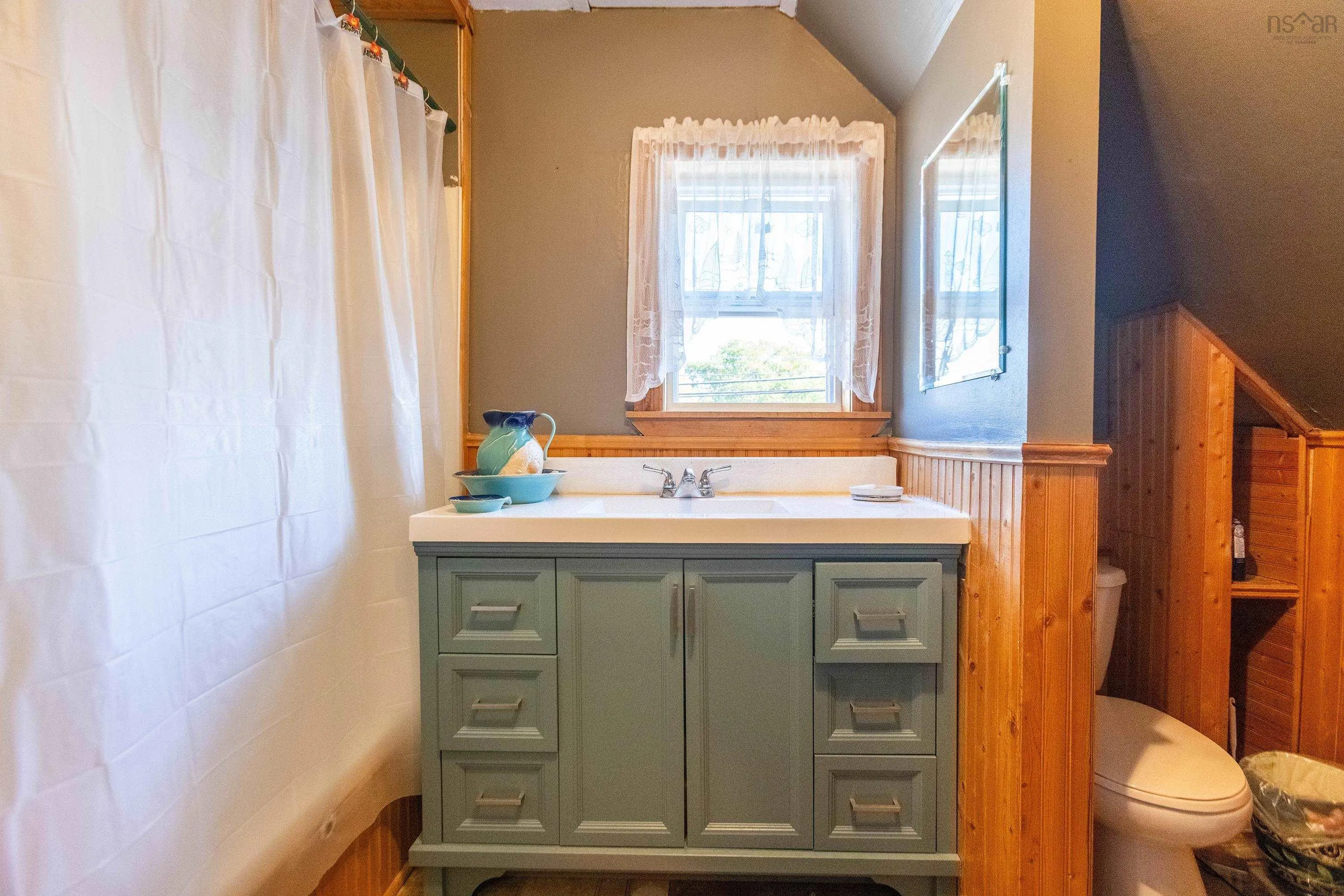 29 South Albion Street, Amherst, NS B4H 2W3, 2 Bedrooms Bedrooms, ,2 BathroomsBathrooms,Residential,For Sale,South Albion,202525460