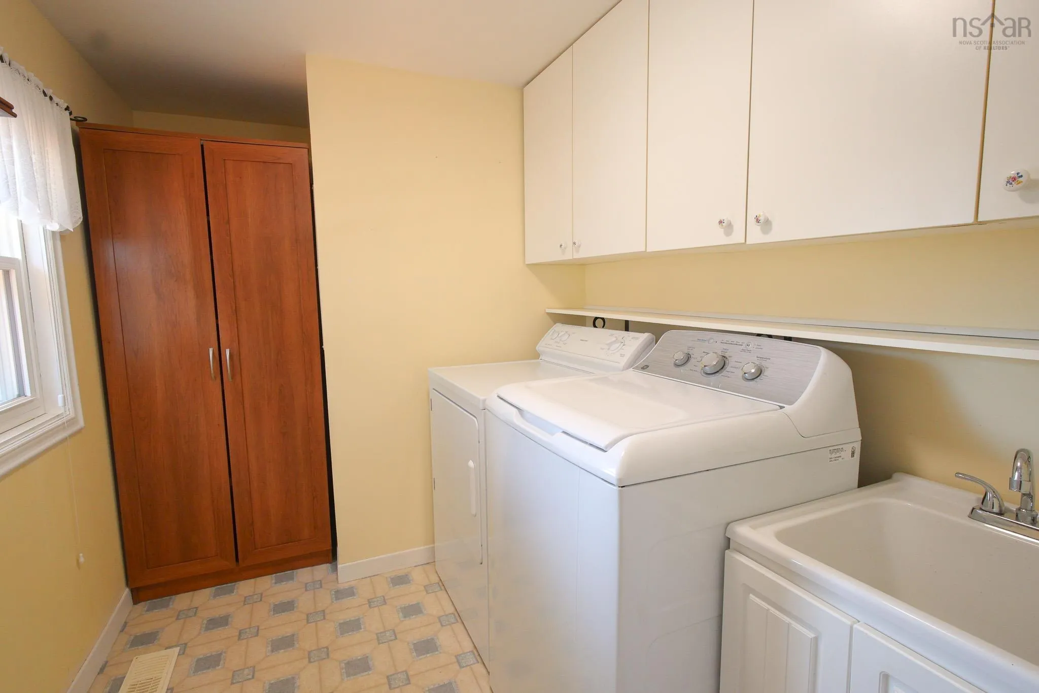 17600 & 17604 Highway 103, Italy Cross Ns B4v 0l1, 2 Bedrooms Bedrooms, ,1 BathroomBathrooms,Residential,For Sale,Highway 103,202509074