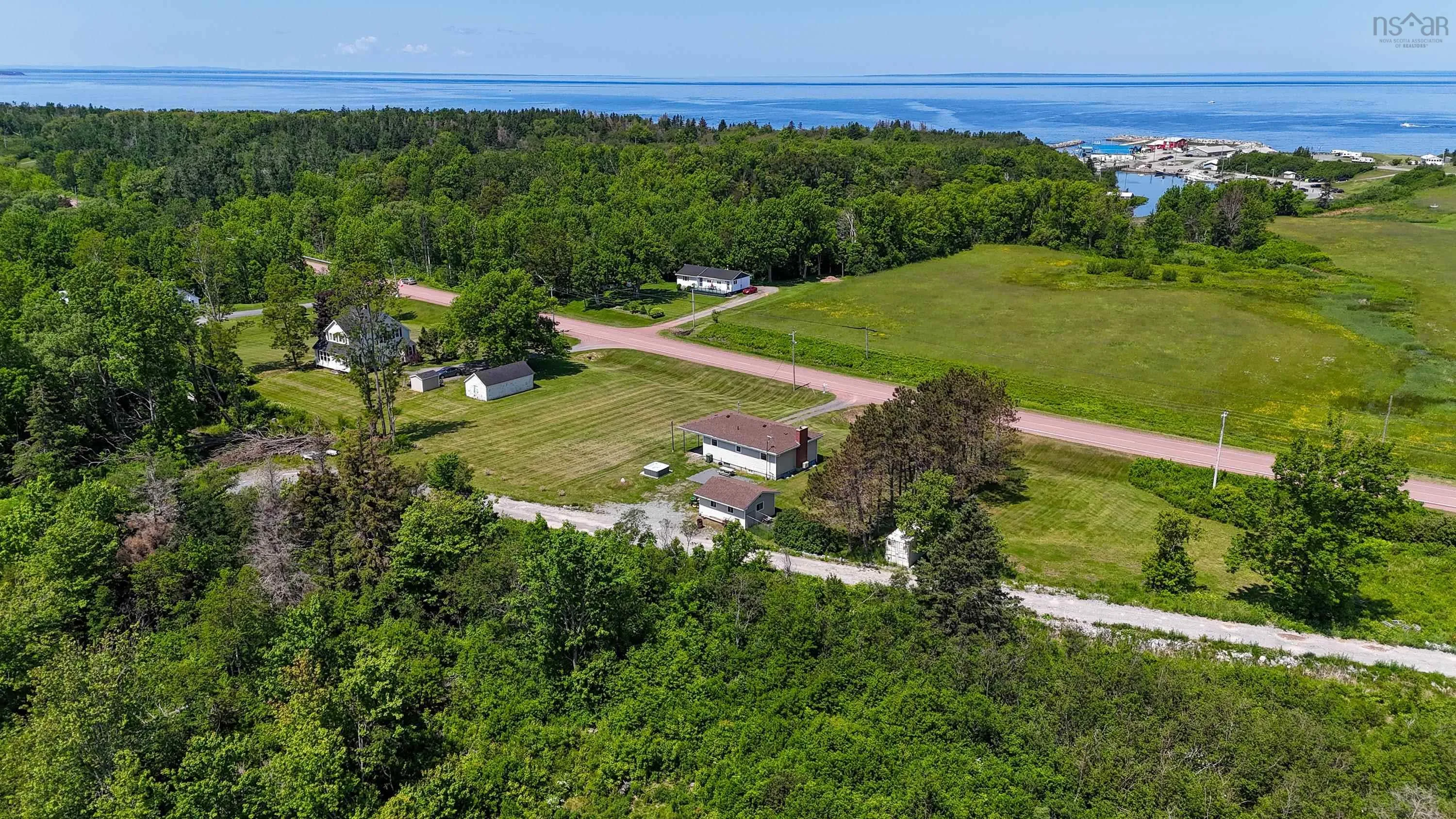 4650 Shore Road, Lismore, NS B0K 1G0, 3 Bedrooms Bedrooms, ,1 BathroomBathrooms,Residential,For Sale,Shore,202514539