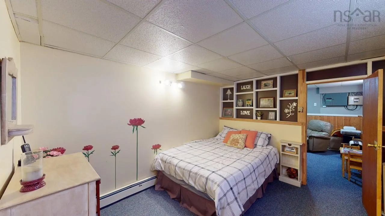 34 Duke Street, New Glasgow, NS B2H 1R1, 3 Bedrooms Bedrooms, ,2 BathroomsBathrooms,Residential,For Sale,Duke,202522275