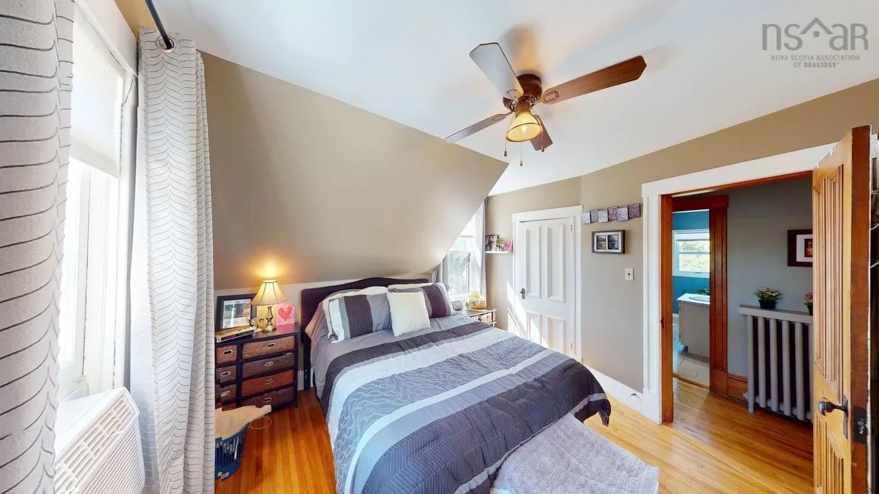 34 Duke Street, New Glasgow, NS B2H 1R1, 3 Bedrooms Bedrooms, ,2 BathroomsBathrooms,Residential,For Sale,Duke,202522275