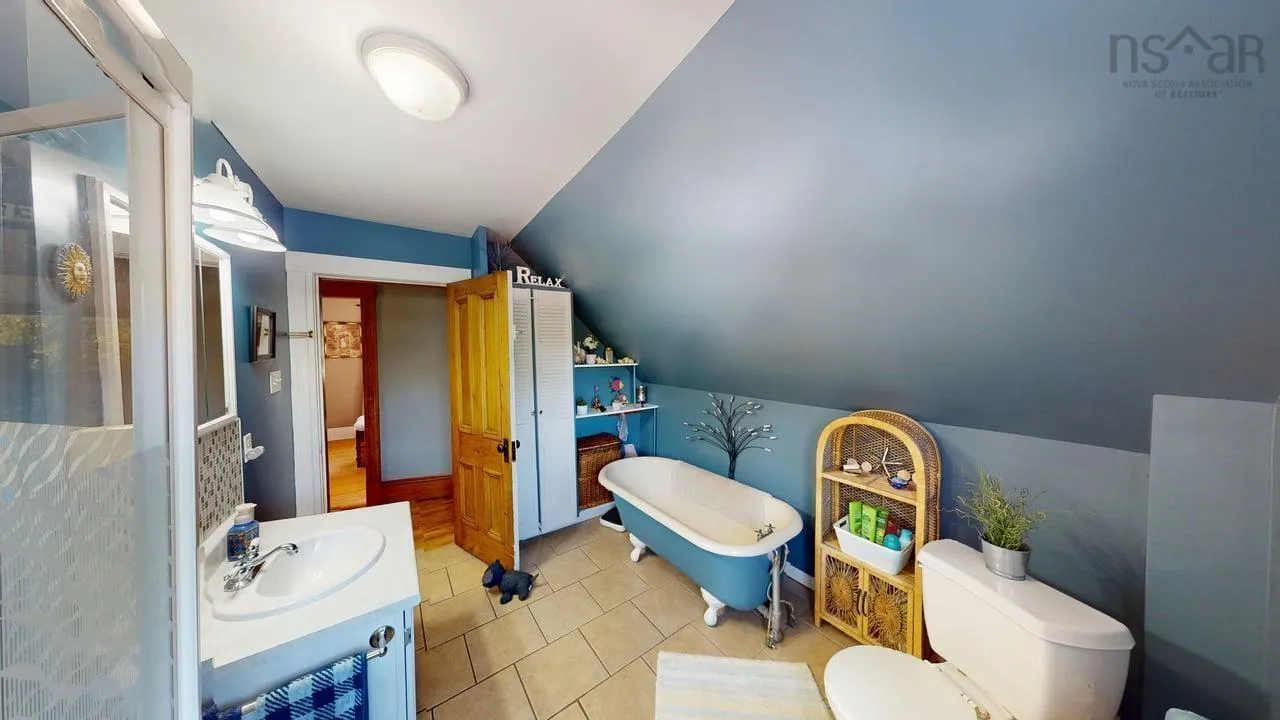 34 Duke Street, New Glasgow, NS B2H 1R1, 3 Bedrooms Bedrooms, ,2 BathroomsBathrooms,Residential,For Sale,Duke,202522275