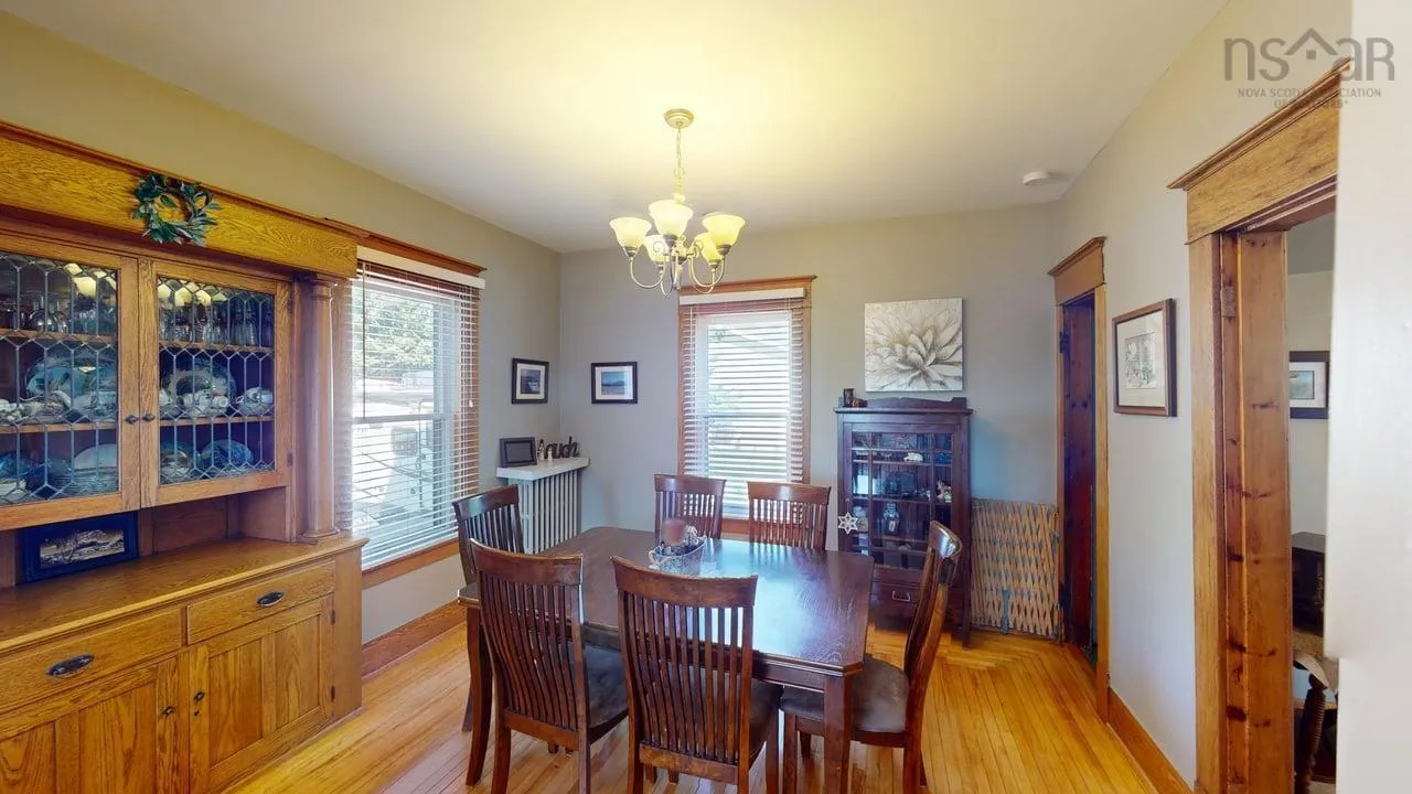 34 Duke Street, New Glasgow, NS B2H 1R1, 3 Bedrooms Bedrooms, ,2 BathroomsBathrooms,Residential,For Sale,Duke,202522275