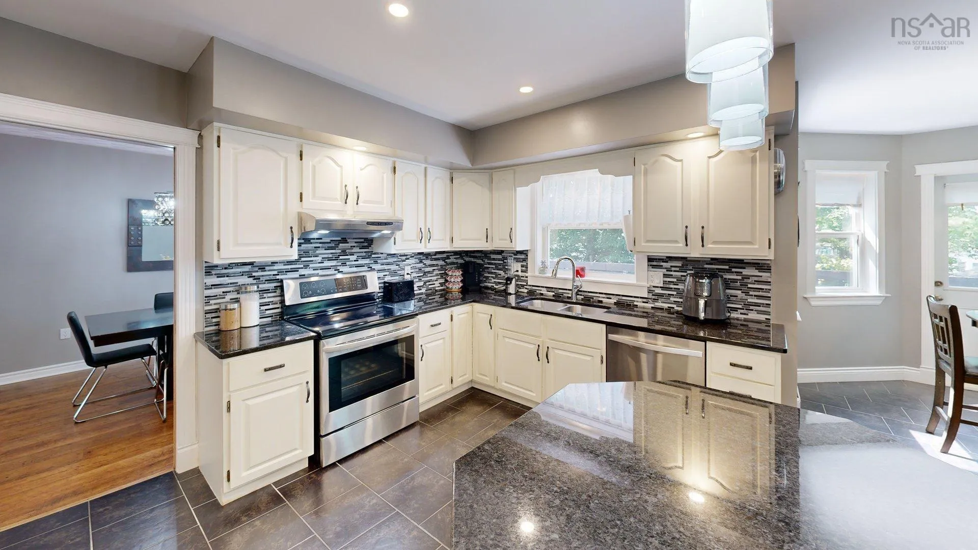 40 Saratoga Drive, Dartmouth, NS B2X 3P9, 5 Bedrooms Bedrooms, ,4 BathroomsBathrooms,Residential,For Sale,Saratoga Drive,202520324
