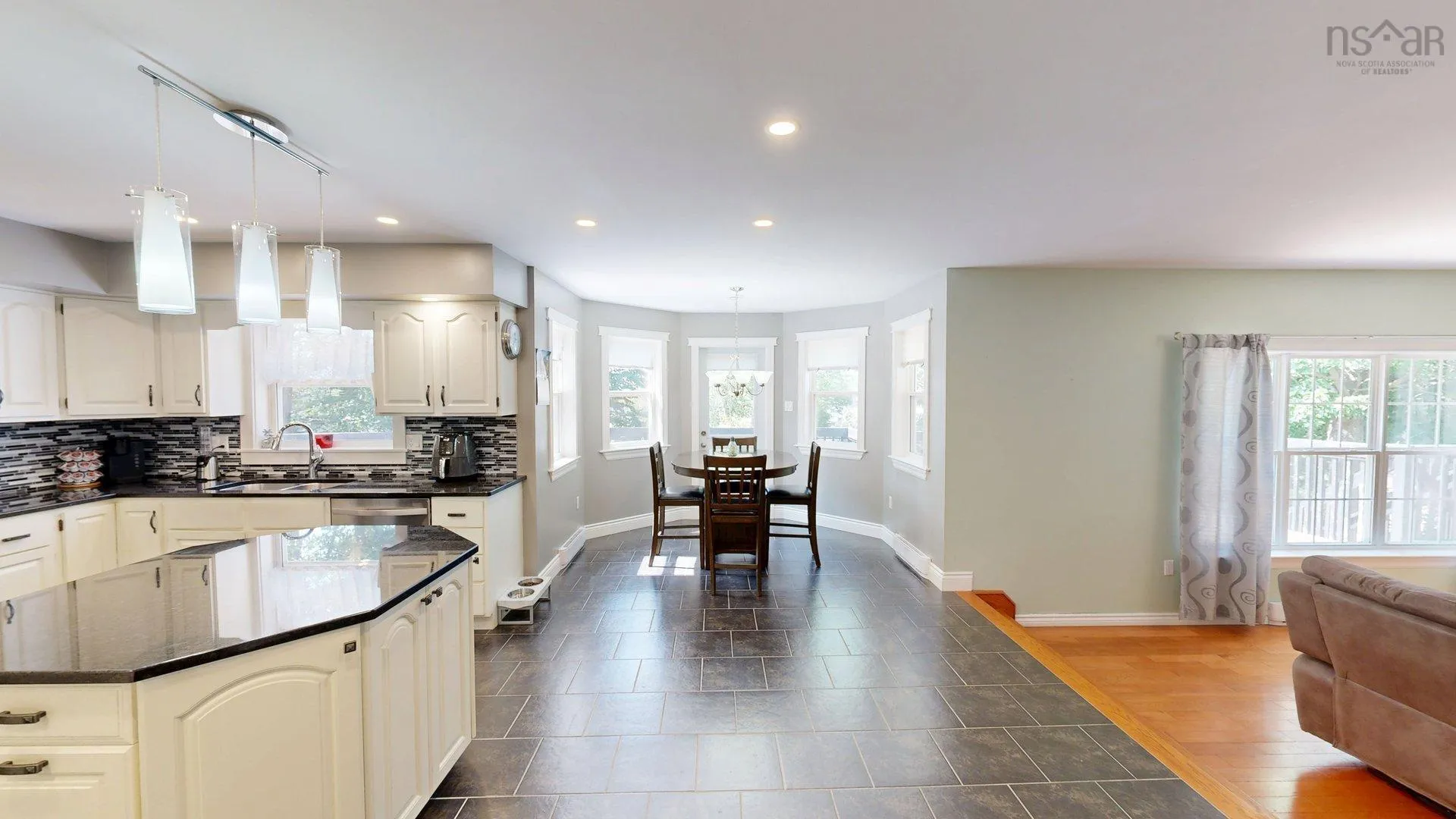 40 Saratoga Drive, Dartmouth, NS B2X 3P9, 5 Bedrooms Bedrooms, ,4 BathroomsBathrooms,Residential,For Sale,Saratoga Drive,202520324