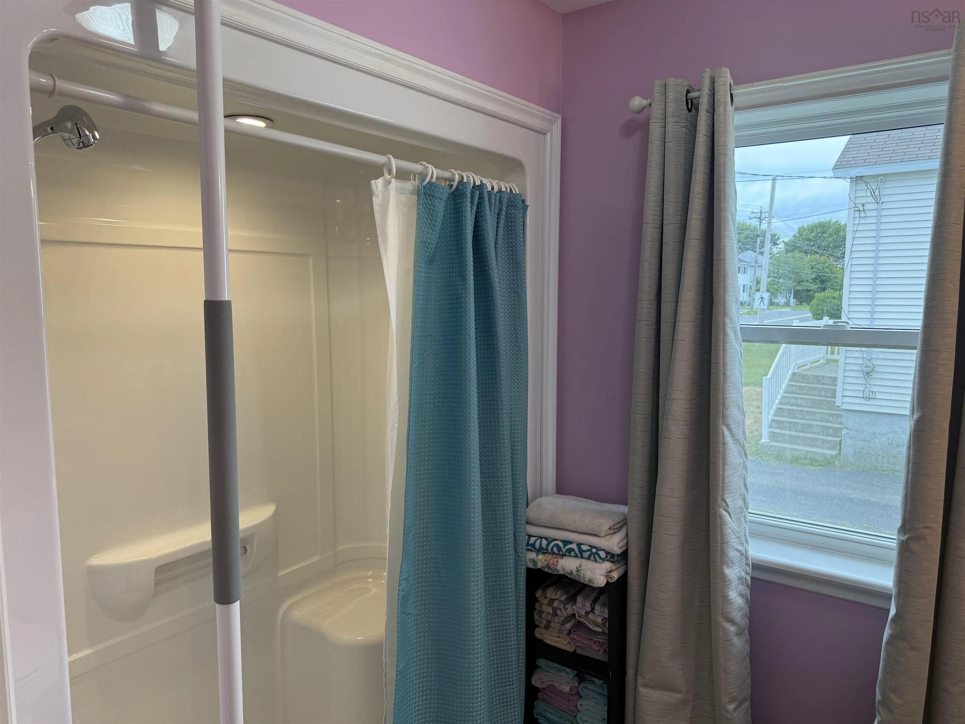 339 Hudson Street, New Waterford, NS B1E 3P7, 2 Bedrooms Bedrooms, ,3 BathroomsBathrooms,Residential,For Sale,Hudson,202521956