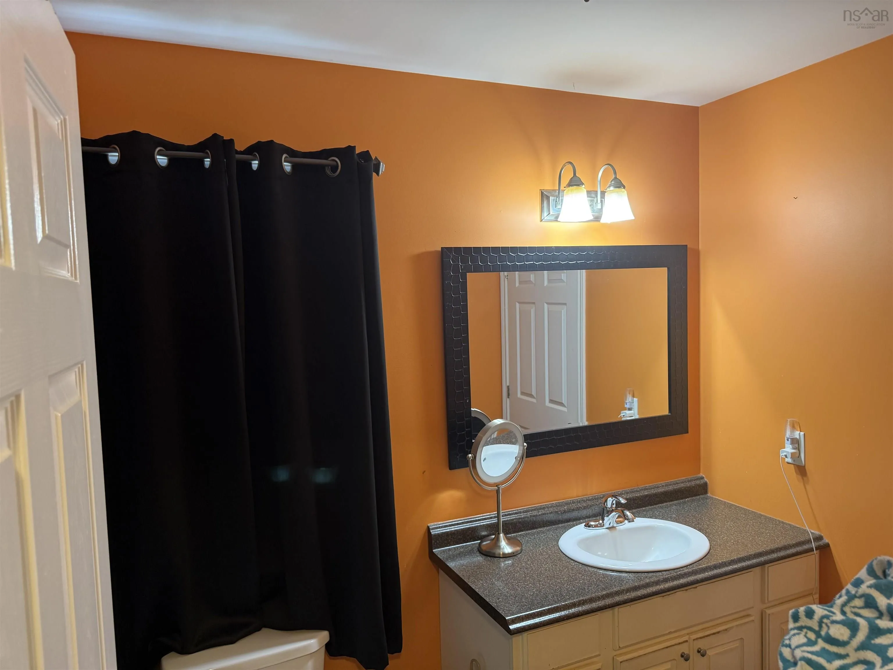 339 Hudson Street, New Waterford, NS B1E 3P7, 2 Bedrooms Bedrooms, ,3 BathroomsBathrooms,Residential,For Sale,Hudson,202521956