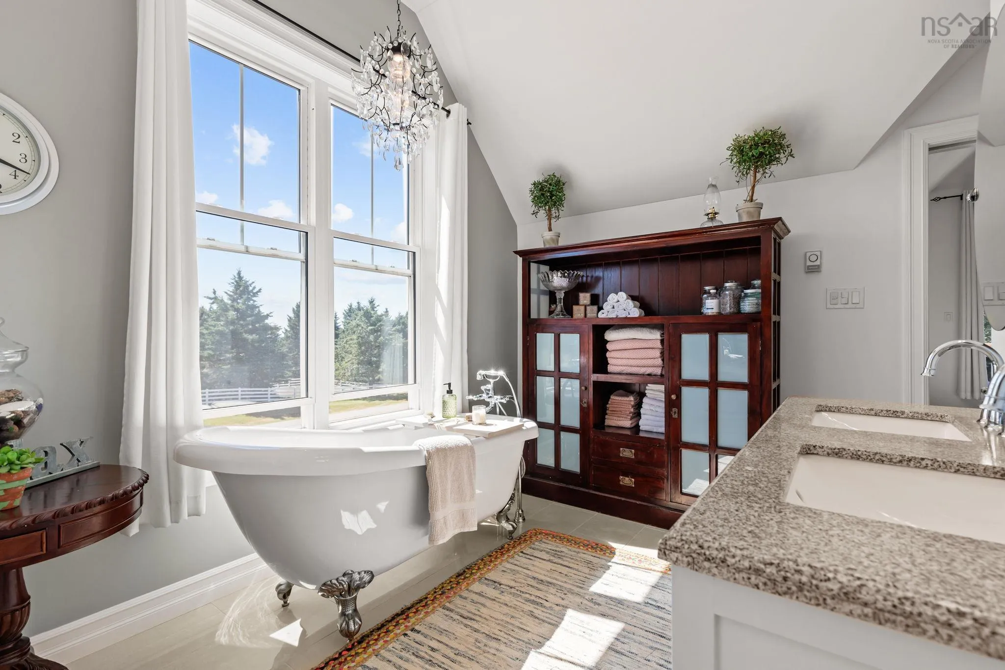 4303 3 Highway, Chester, NS B0J 1J0, 6 Bedrooms Bedrooms, ,3 BathroomsBathrooms,Residential,For Sale,3,202521654