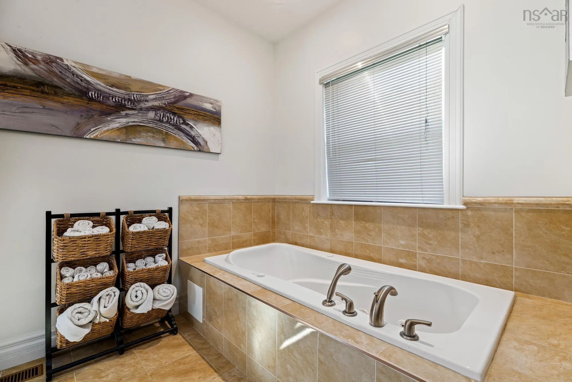 61 Havenbrook Hill, Dartmouth, NS B2W 0G1, 4 Bedrooms Bedrooms, ,3 BathroomsBathrooms,Residential,For Sale,Havenbrook,202520101