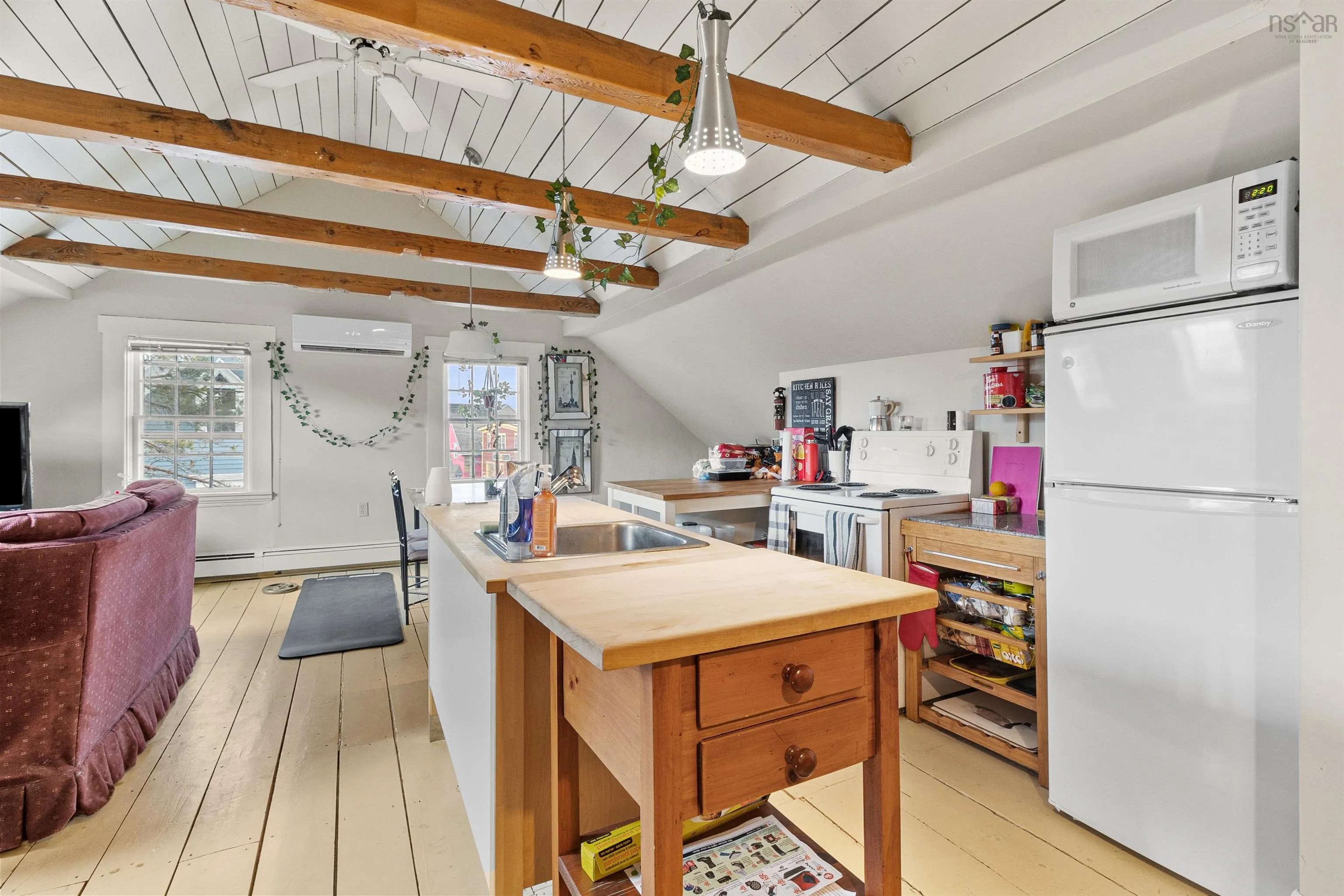 662 Main Street, Mahone Bay Ns B0j 2e0, ,Commercial Sale,For Sale,Main,202504683