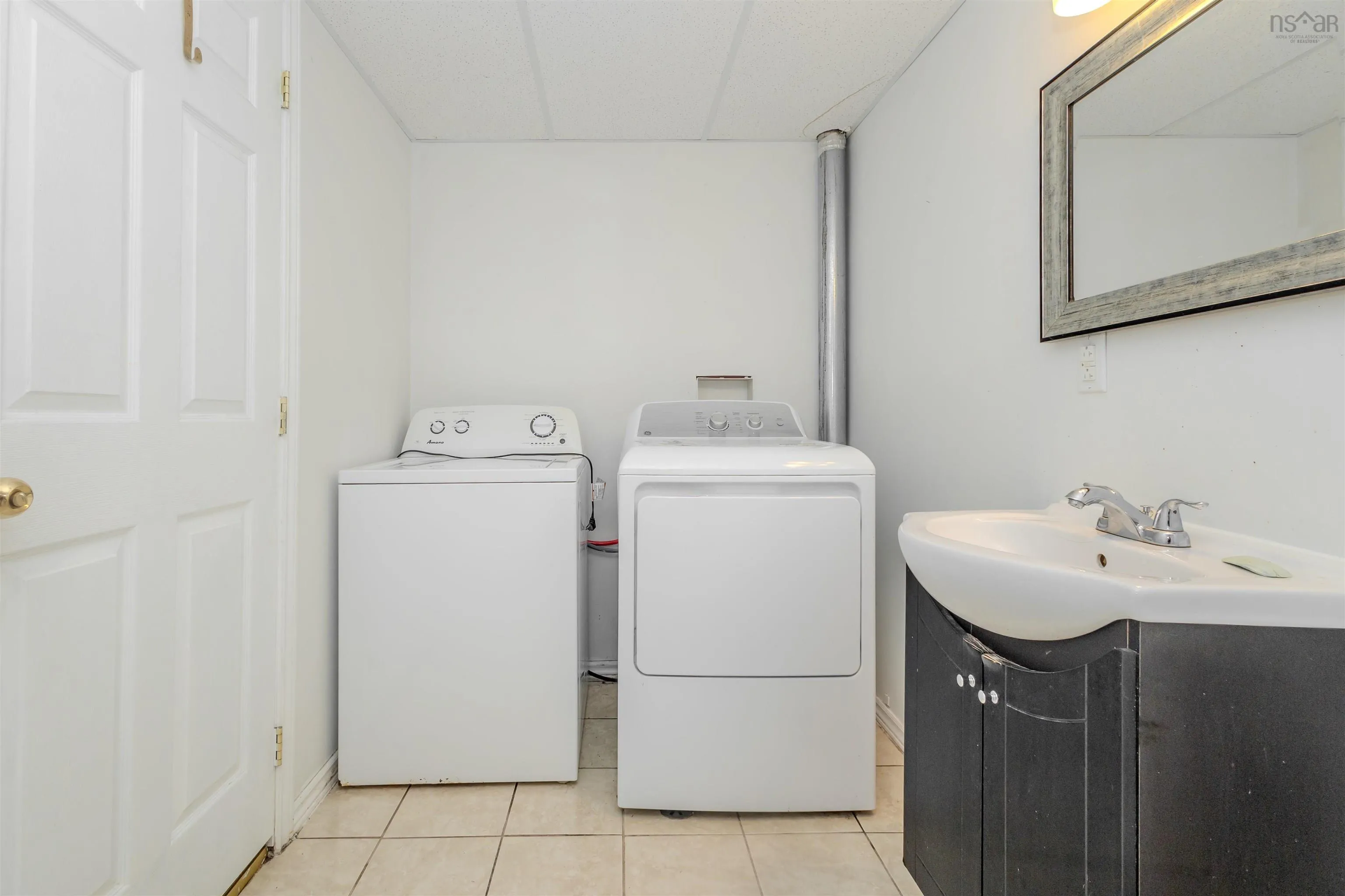 41 Franklyn Drive, Sydney, NS B1M 1A6, 4 Bedrooms Bedrooms, ,3 BathroomsBathrooms,Residential,For Sale,Franklyn,202522917