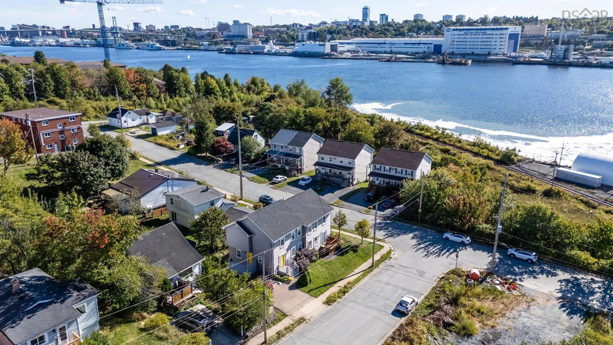 25 Middle Street, Dartmouth, NS B3A 4B7, 4 Bedrooms Bedrooms, ,3 BathroomsBathrooms,Residential,For Sale,Middle,202524159
