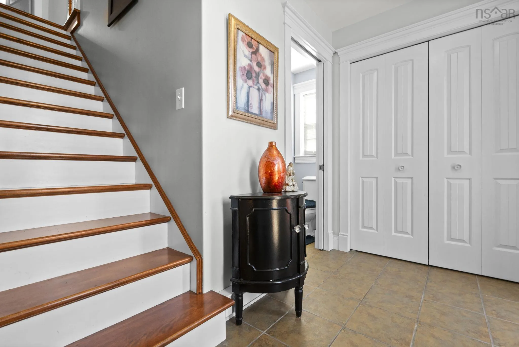25 Middle Street, Dartmouth, NS B3A 4B7, 4 Bedrooms Bedrooms, ,3 BathroomsBathrooms,Residential,For Sale,Middle,202524159
