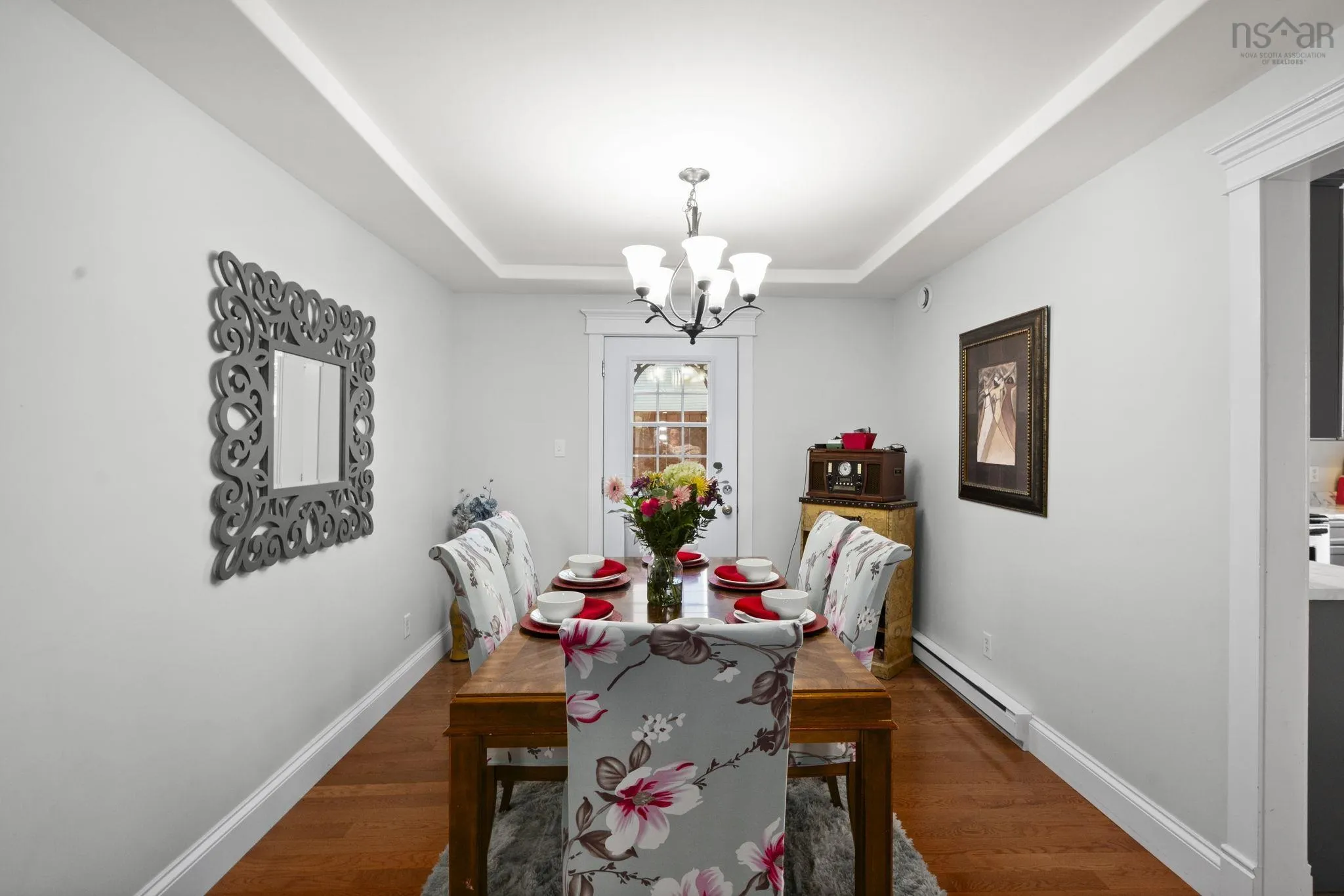 25 Middle Street, Dartmouth, NS B3A 4B7, 4 Bedrooms Bedrooms, ,3 BathroomsBathrooms,Residential,For Sale,Middle,202524159