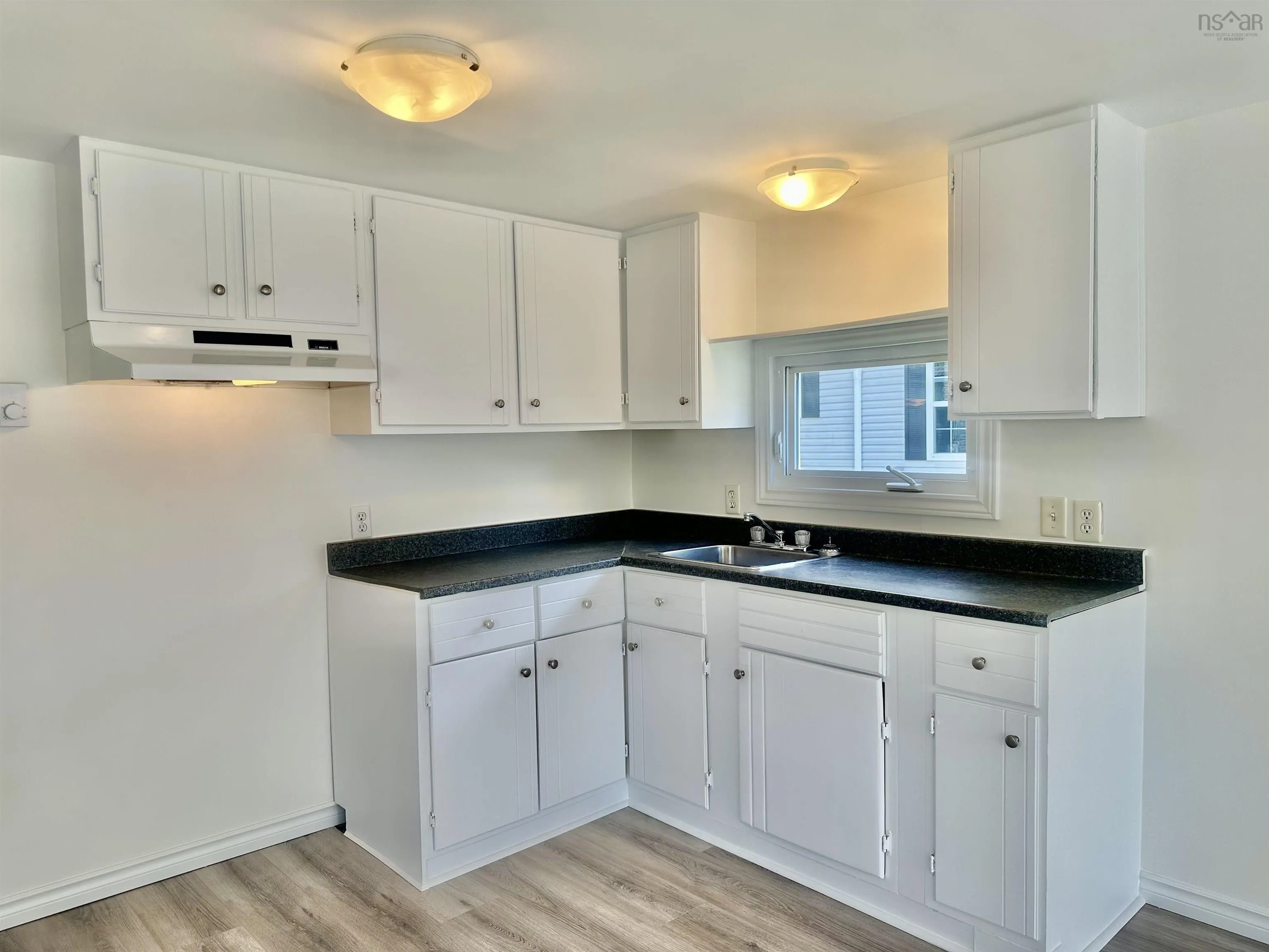 5 Dopey Lane, Lake Echo, NS B3E 1B8, 2 Bedrooms Bedrooms, ,1 BathroomBathrooms,Residential,For Sale,Dopey,202512597