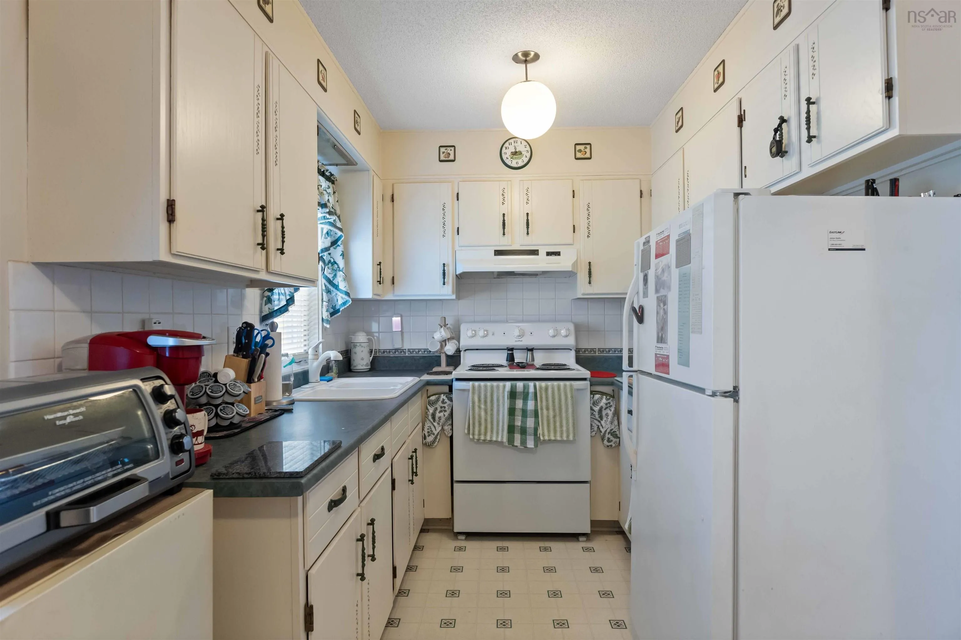 1 Hillside Drive, Cornwallis Park, NS B0S 1H0, 2 Bedrooms Bedrooms, ,1 BathroomBathrooms,Residential,For Sale,Hillside,202522637