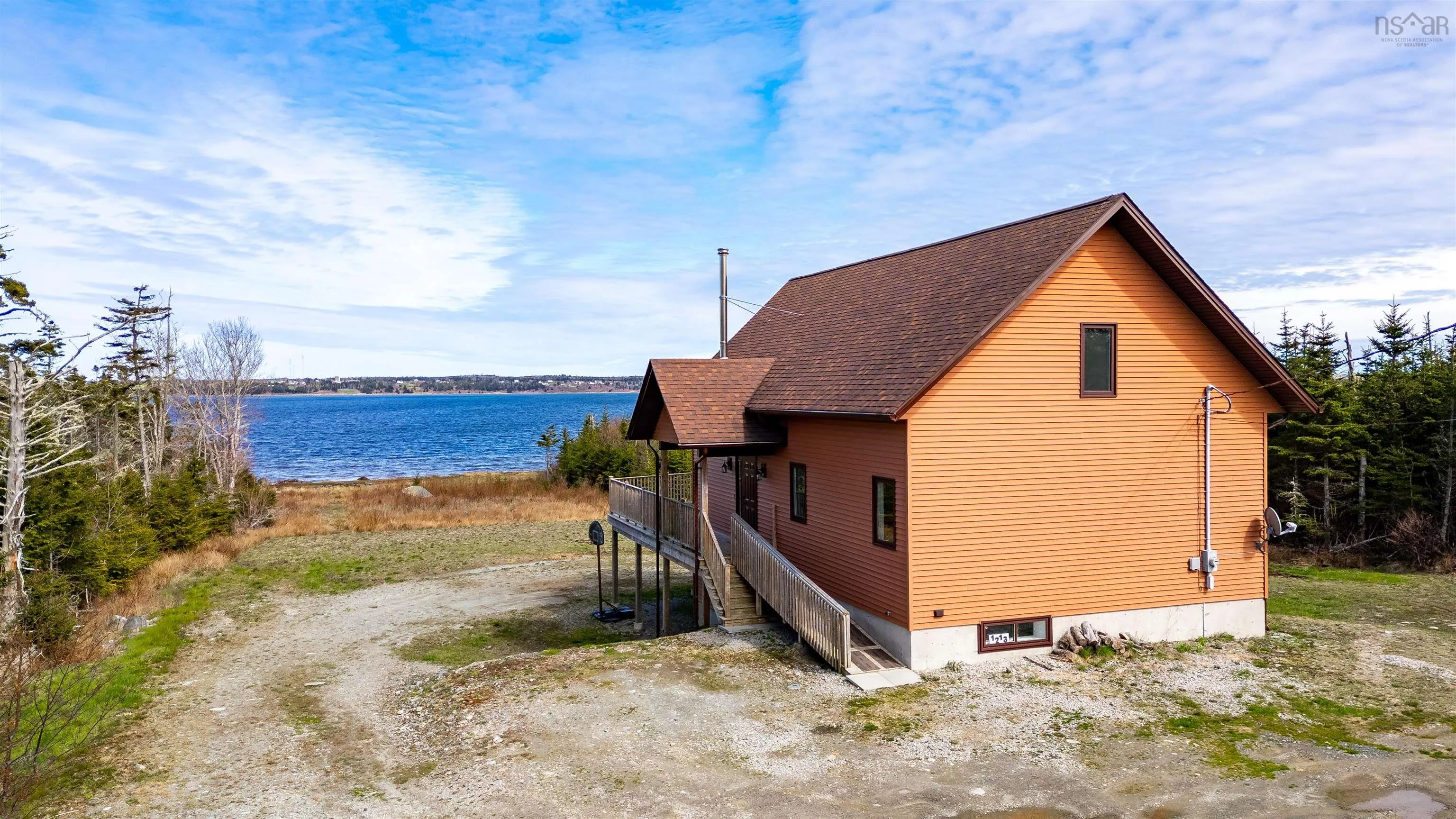 1213 Highway 335, Middle West Pubnico Ns B0w 2w0, 4 Bedrooms Bedrooms, ,3 BathroomsBathrooms,Residential,For Sale,Highway 335,202509823