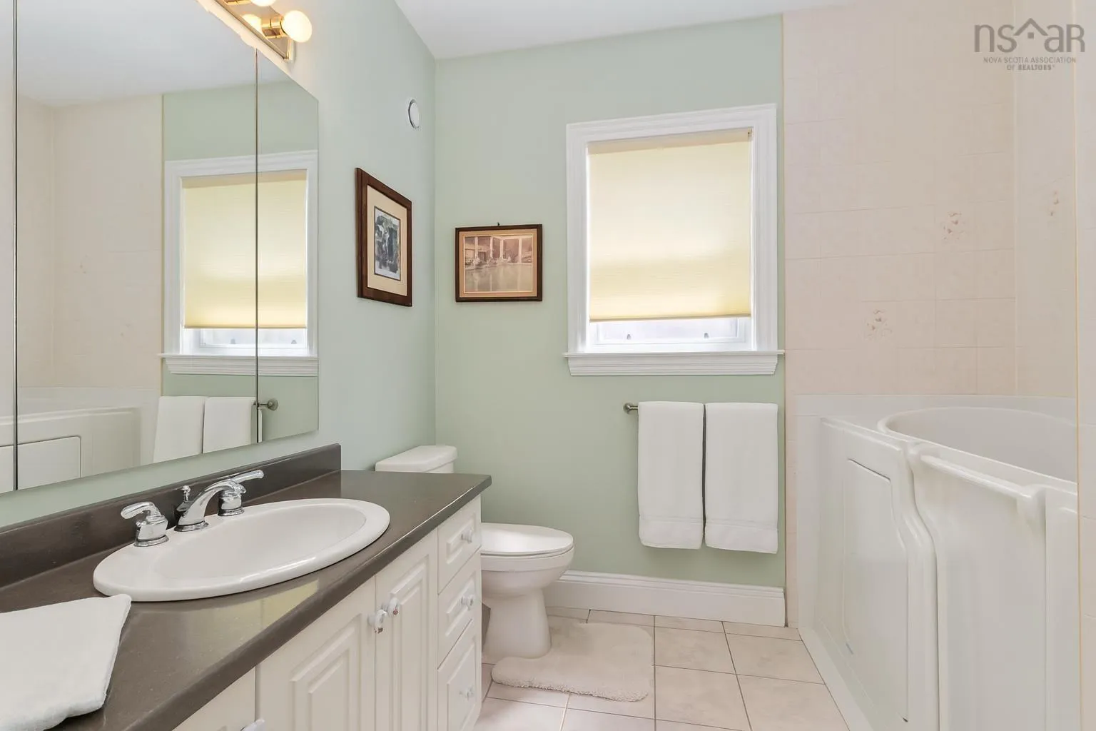 12 Kingsley Close, Halifax, NS B3S 1H5, 4 Bedrooms Bedrooms, ,4 BathroomsBathrooms,Residential,For Sale,Kingsley,202519695