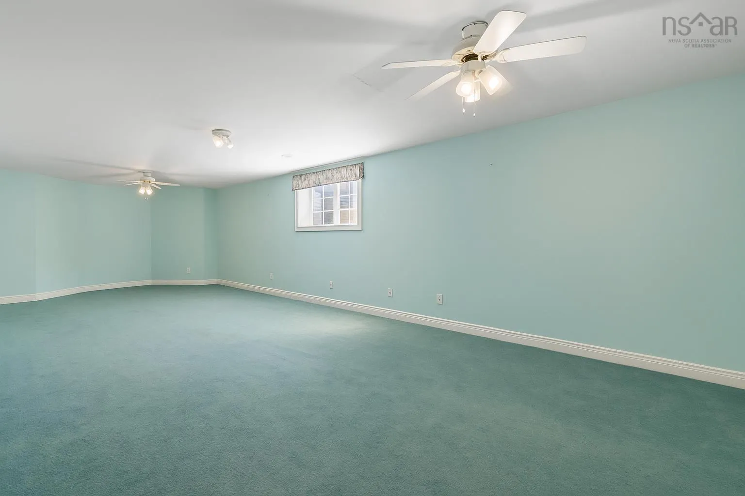 12 Kingsley Close, Halifax, NS B3S 1H5, 4 Bedrooms Bedrooms, ,4 BathroomsBathrooms,Residential,For Sale,Kingsley,202519695