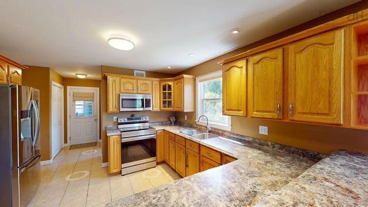 180 Birchview Crescent, New Glasgow, NS B2H 5T5, 5 Bedrooms Bedrooms, ,3 BathroomsBathrooms,Residential,For Sale,Birchview,202521666