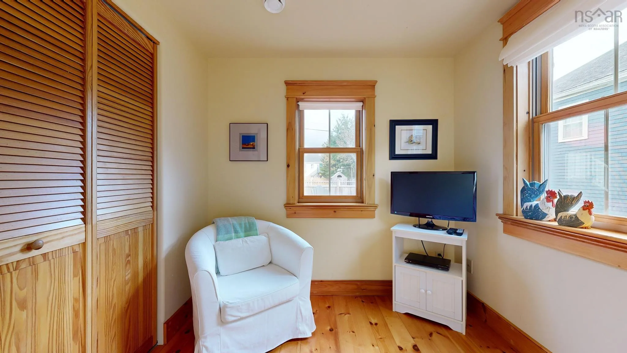 60 Cornwallis Street, Lunenburg, NS B0J 2C0, 5 Bedrooms Bedrooms, ,3 BathroomsBathrooms,Residential,For Sale,Cornwallis,202519708