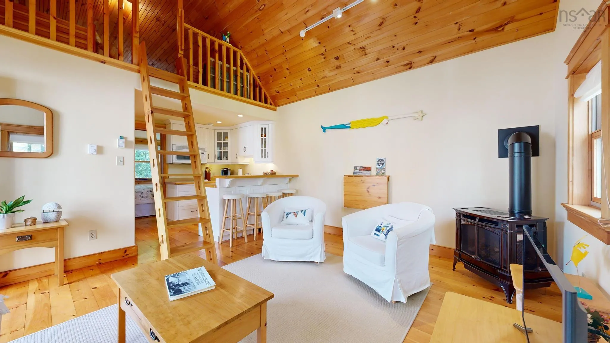 60 Cornwallis Street, Lunenburg, NS B0J 2C0, 5 Bedrooms Bedrooms, ,3 BathroomsBathrooms,Residential,For Sale,Cornwallis,202519708