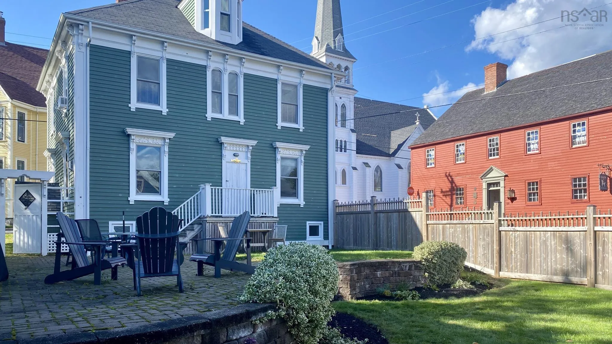 60 Cornwallis Street, Lunenburg, NS B0J 2C0, 5 Bedrooms Bedrooms, ,3 BathroomsBathrooms,Residential,For Sale,Cornwallis,202519708