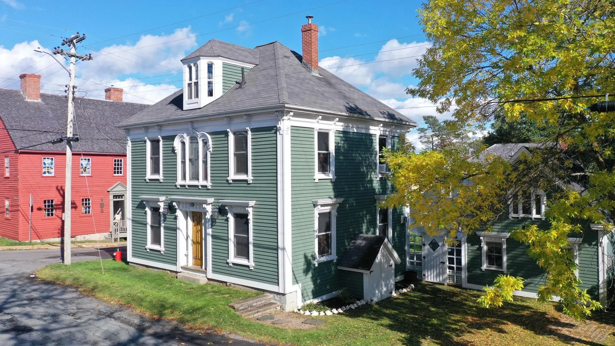 60 Cornwallis Street, Lunenburg, NS B0J 2C0, 5 Bedrooms Bedrooms, ,3 BathroomsBathrooms,Residential,For Sale,Cornwallis,202519708