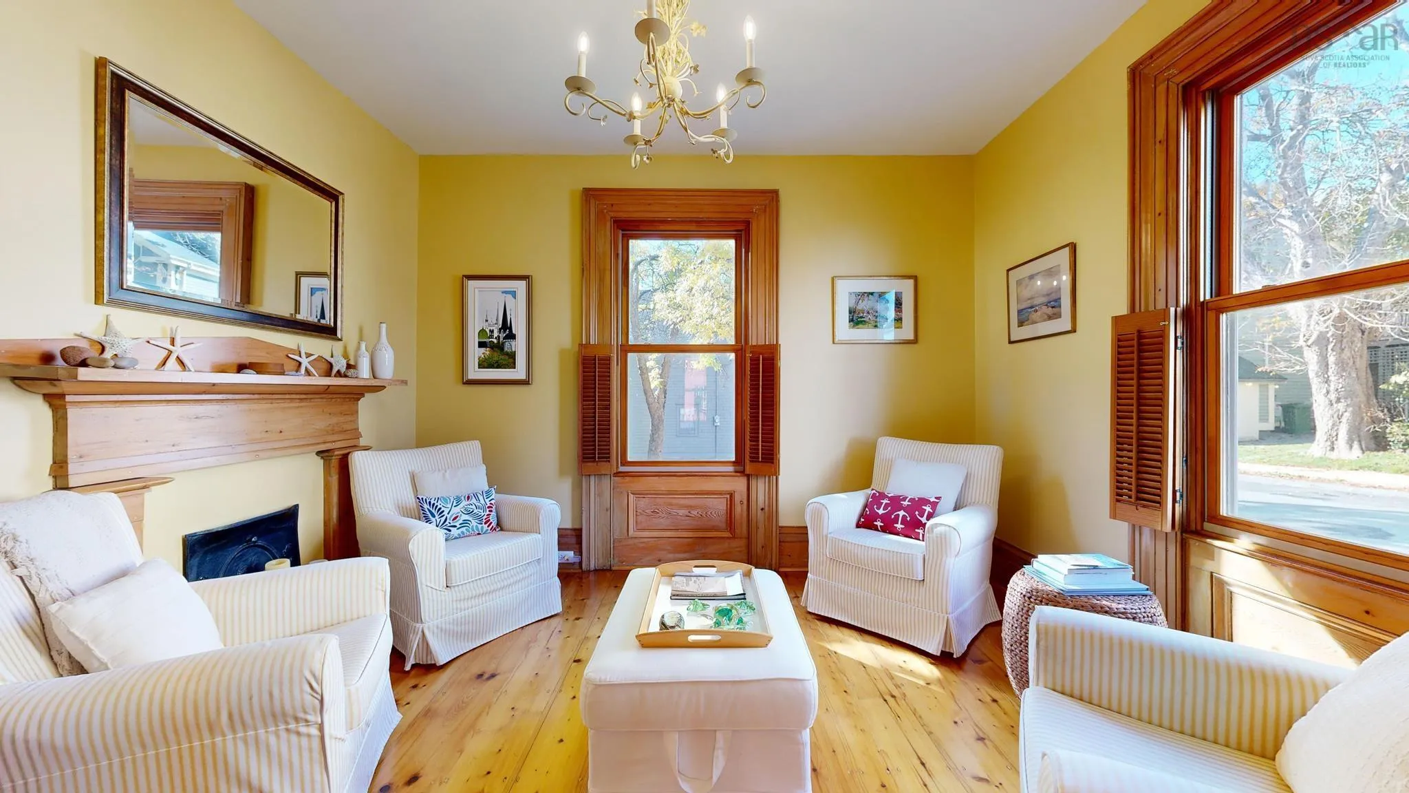 60 Cornwallis Street, Lunenburg, NS B0J 2C0, 5 Bedrooms Bedrooms, ,3 BathroomsBathrooms,Residential,For Sale,Cornwallis,202519708