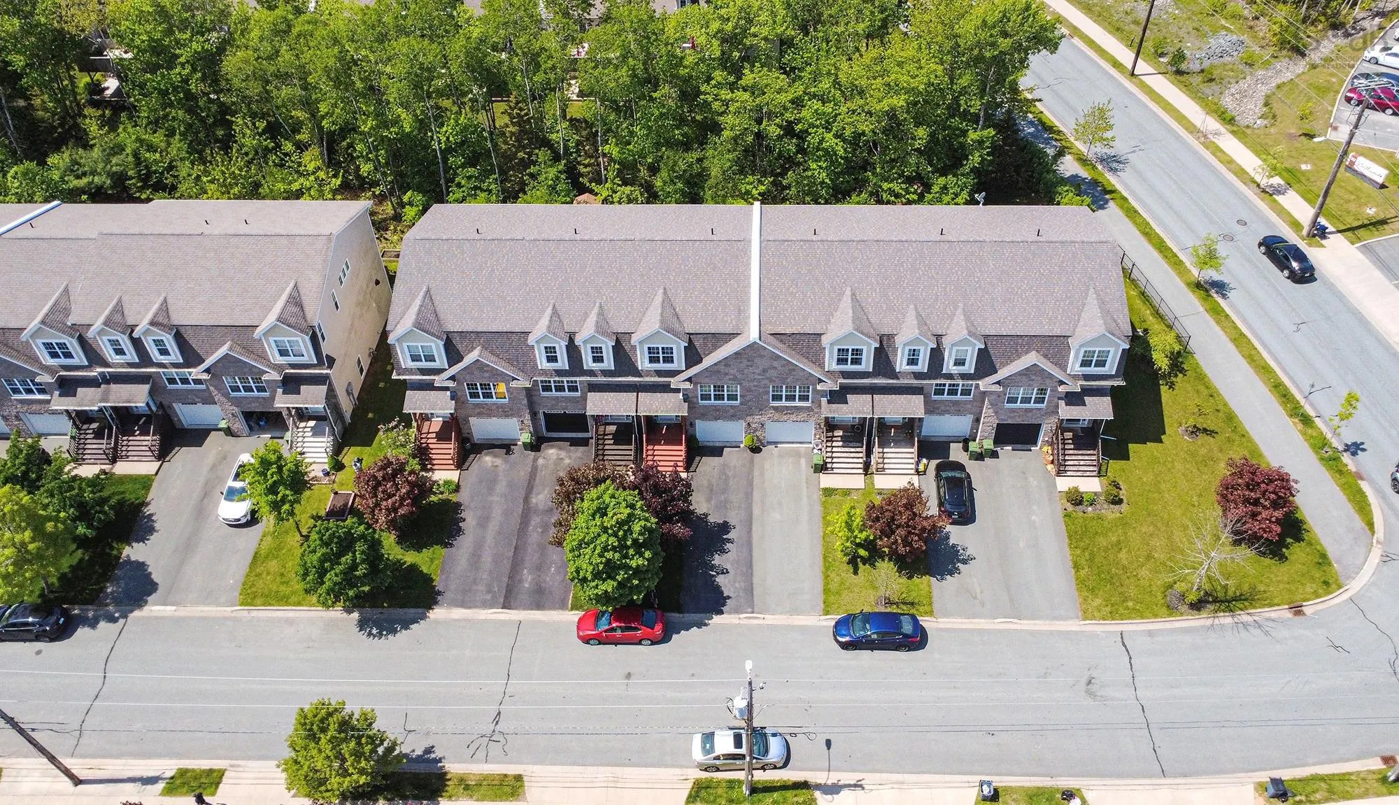 9 Lasalle Court, Bedford, NS B4B 0H8, 3 Bedrooms Bedrooms, ,4 BathroomsBathrooms,Residential,For Sale,Lasalle,202513493
